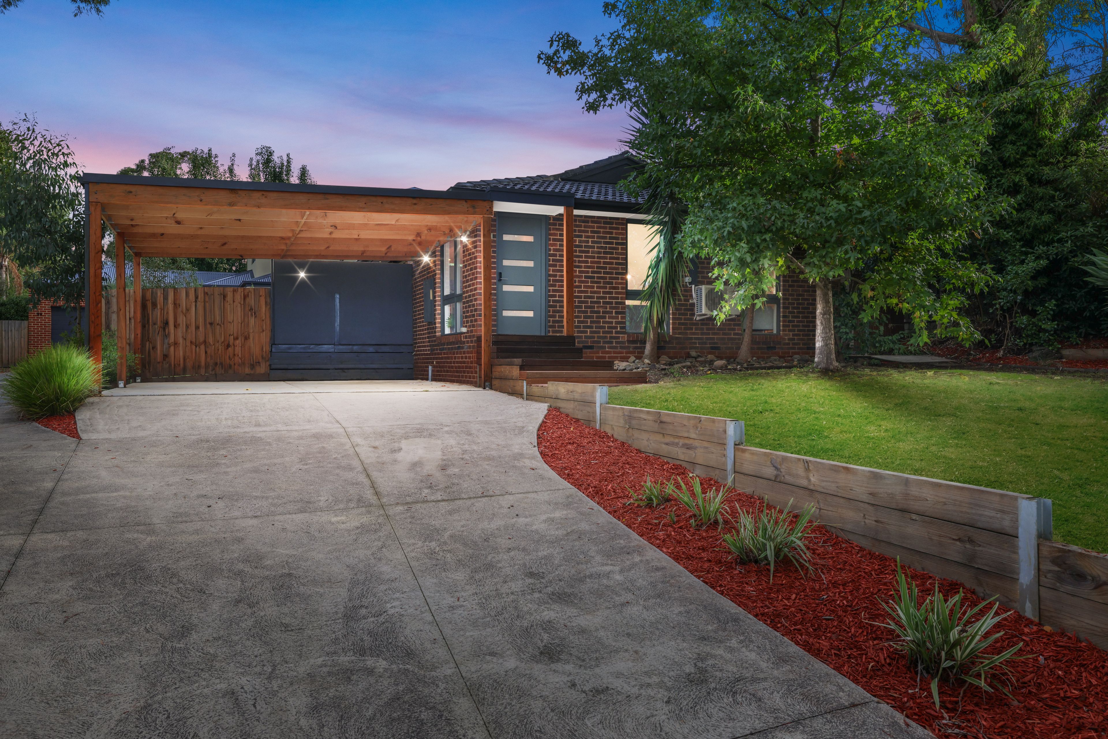 9 Grant Drive, Bayswater North VIC 3153