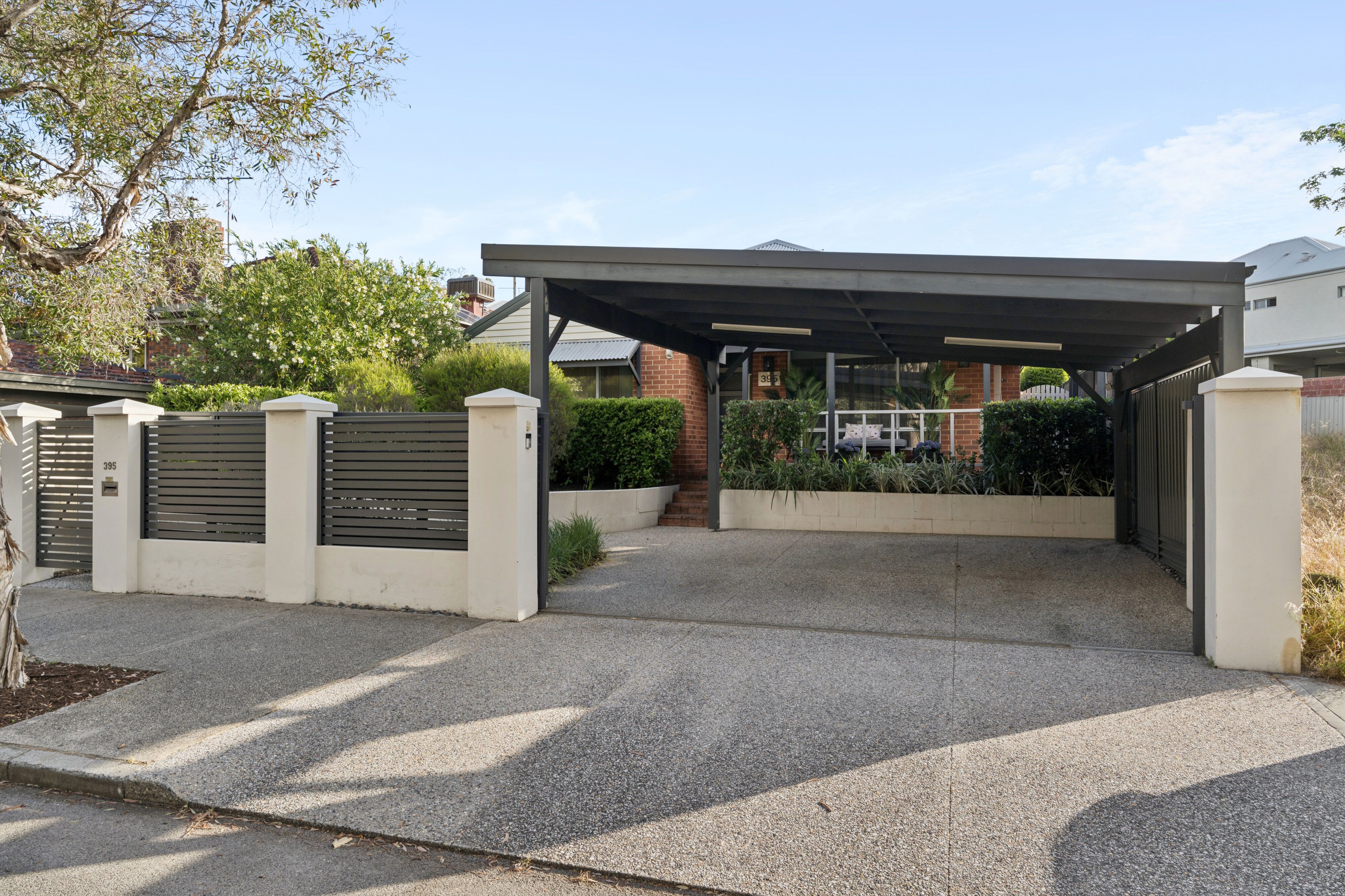 395 Vincent Street West — photo from Ray White Dalkeith Claremont Fremantle - Dalkeith Location