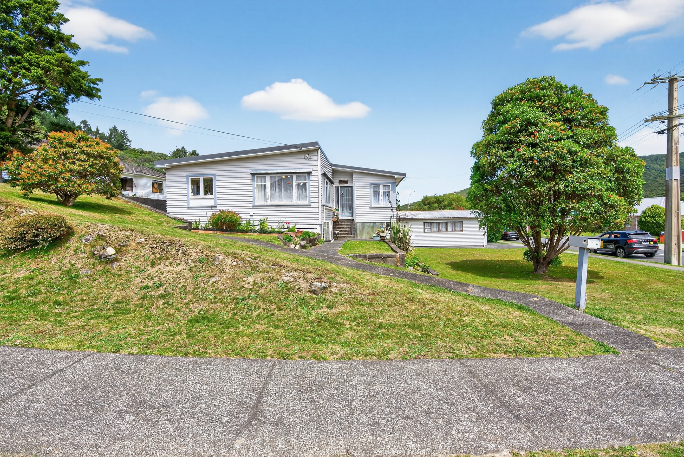 5 Burden Avenue, Wainuiomata, Lower Hutt City