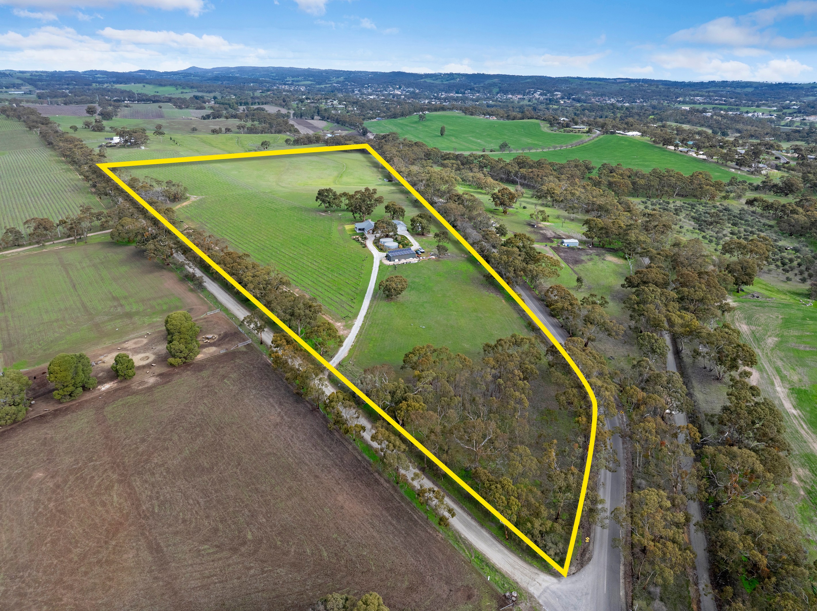 203 Moccundunda North Road, Clare, SA 5453