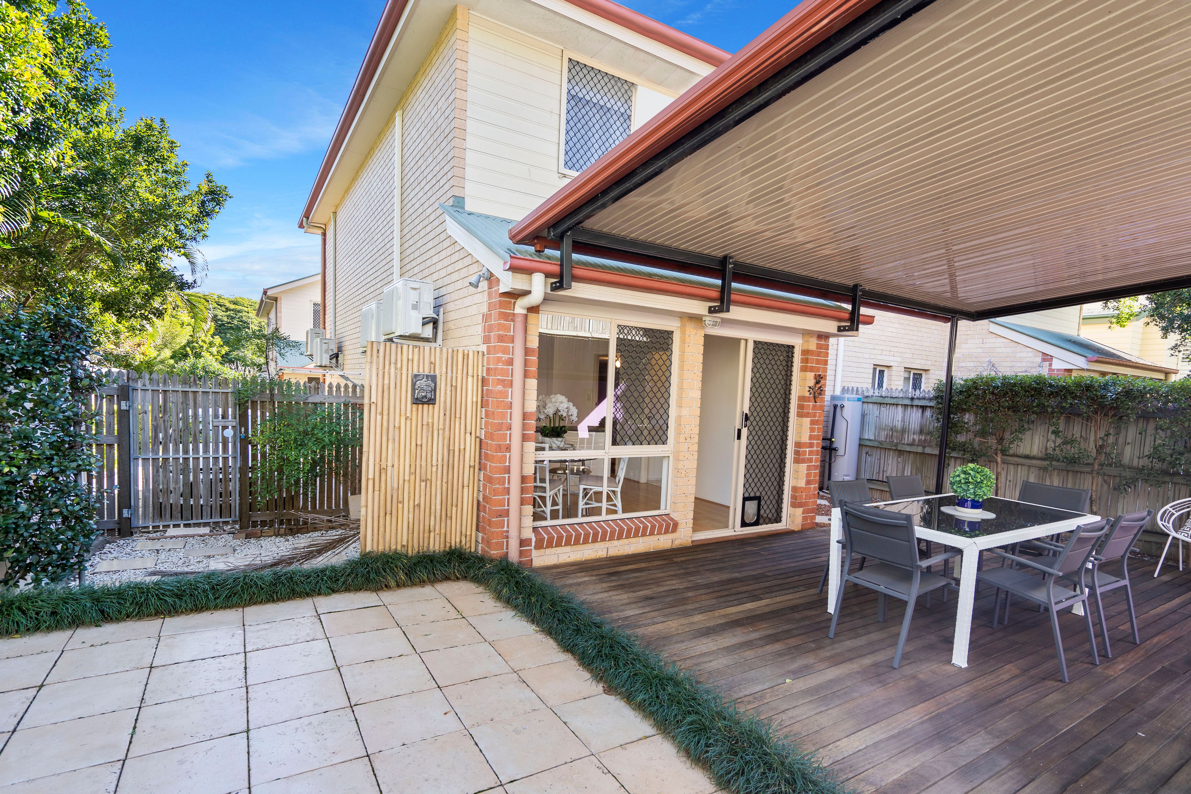 2/22 Hunter Street, Greenslopes, QLD 4120