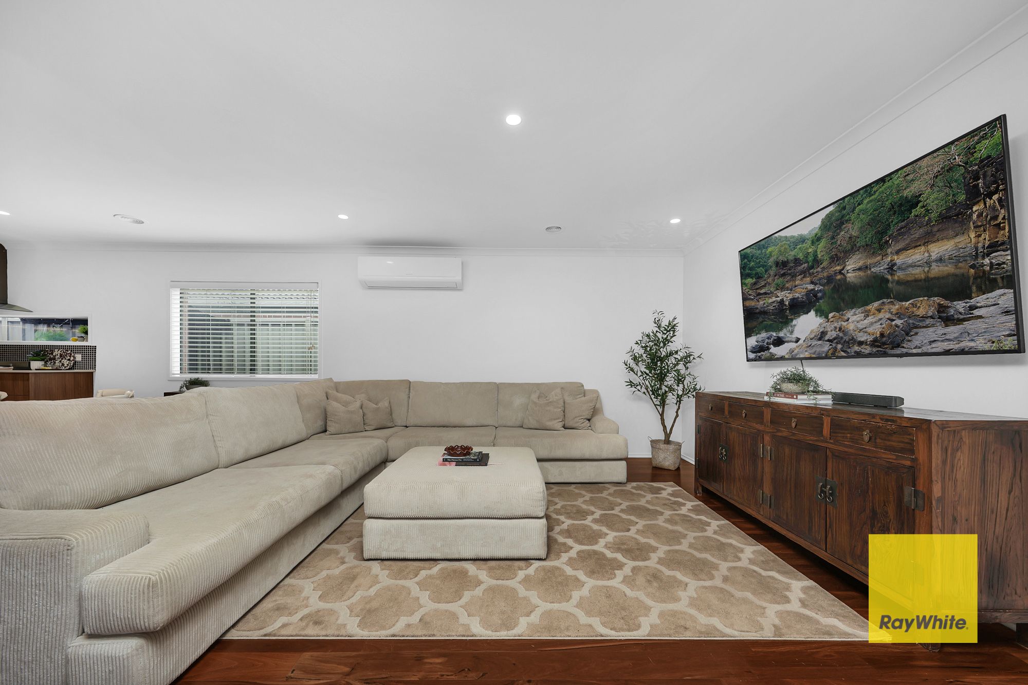 106 Mernda Village Drive — photo 6 of 23
