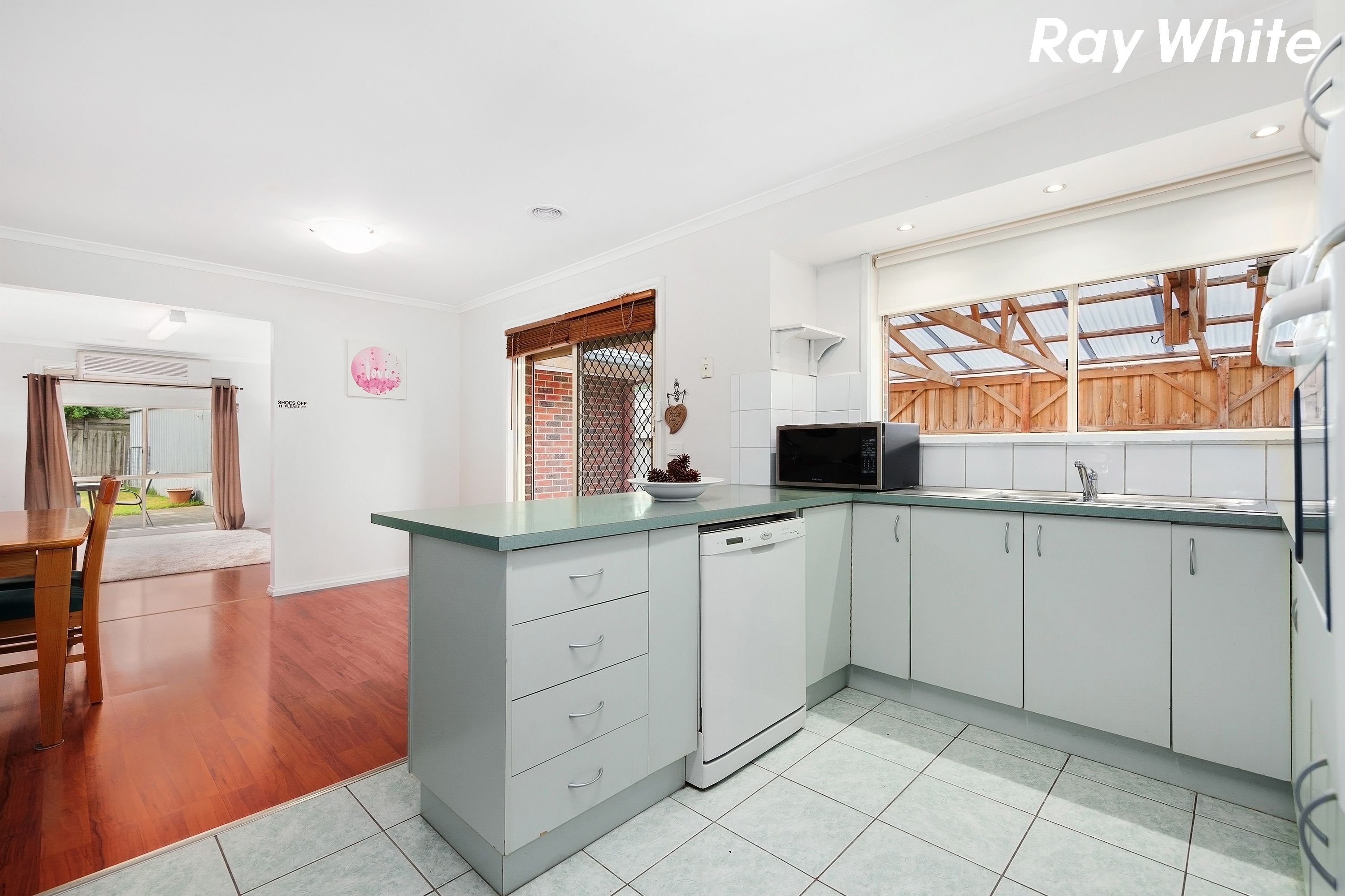 8 Claire Close — photo 9 of 27