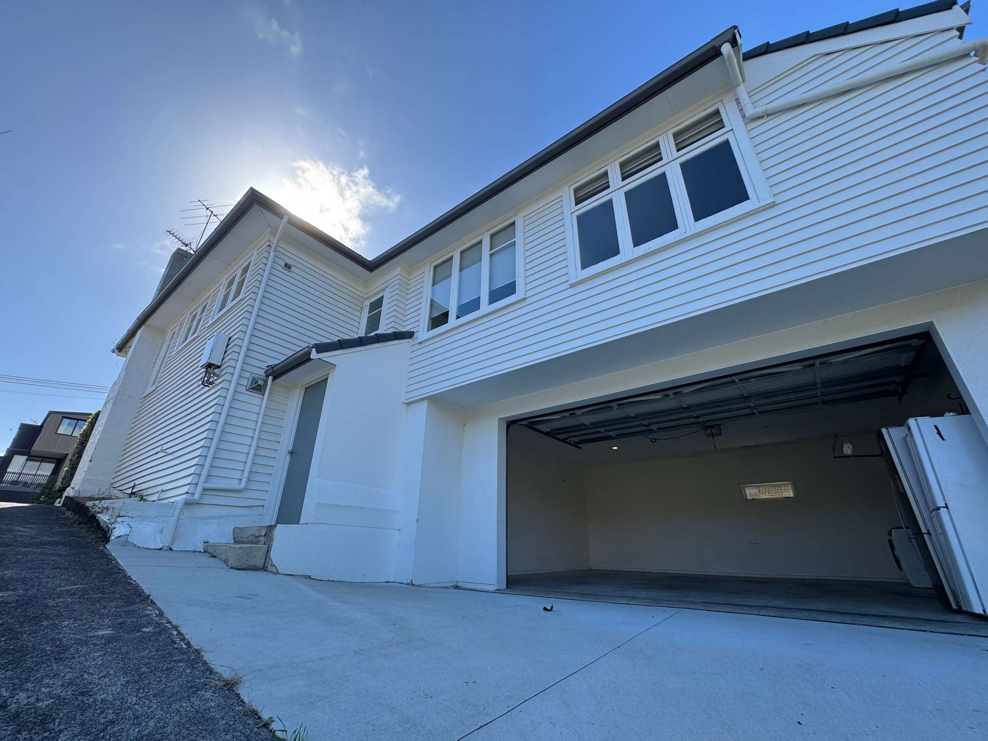 105 Melanesia Road photo 1