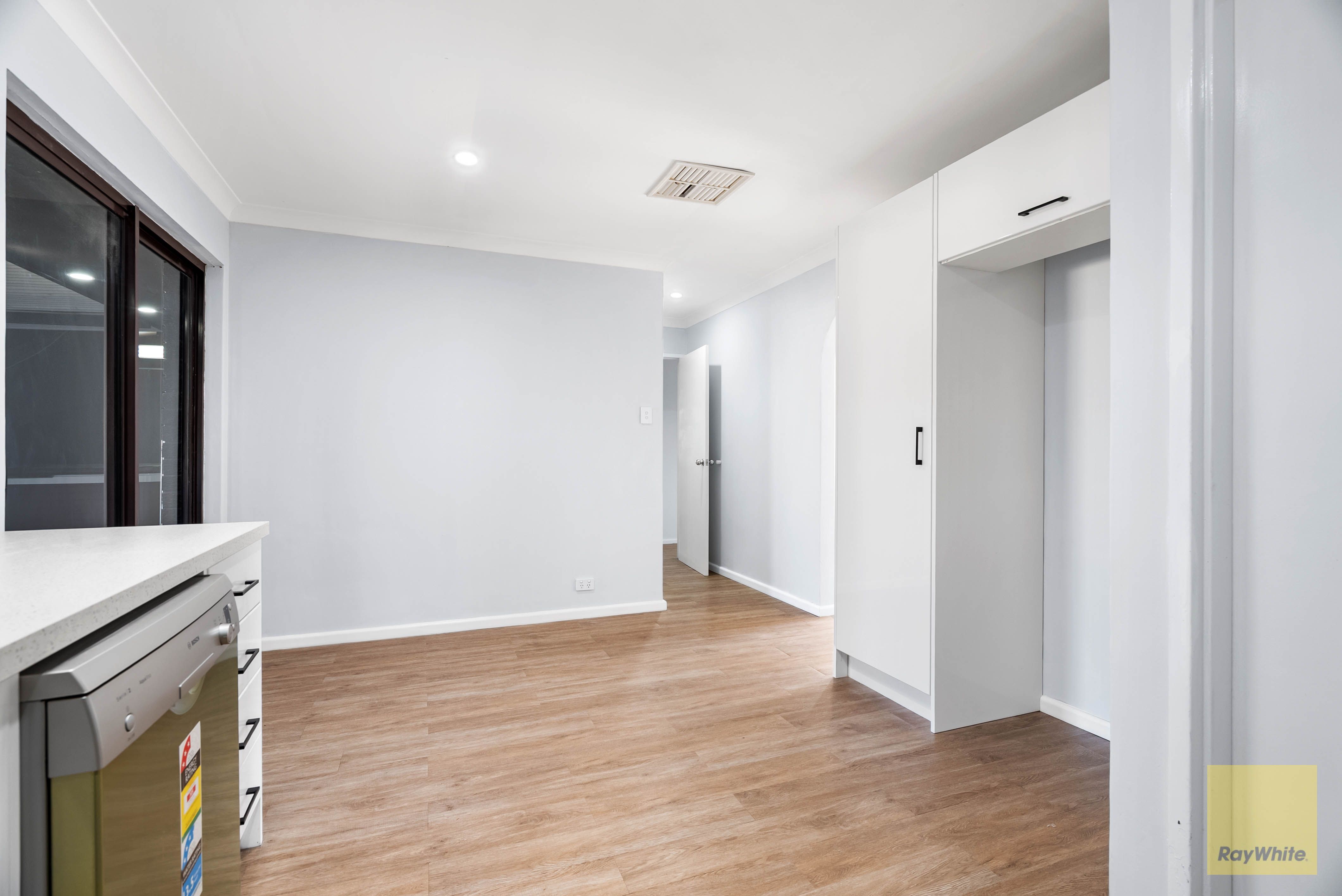 54 Stennett Street — photo 16 of 24