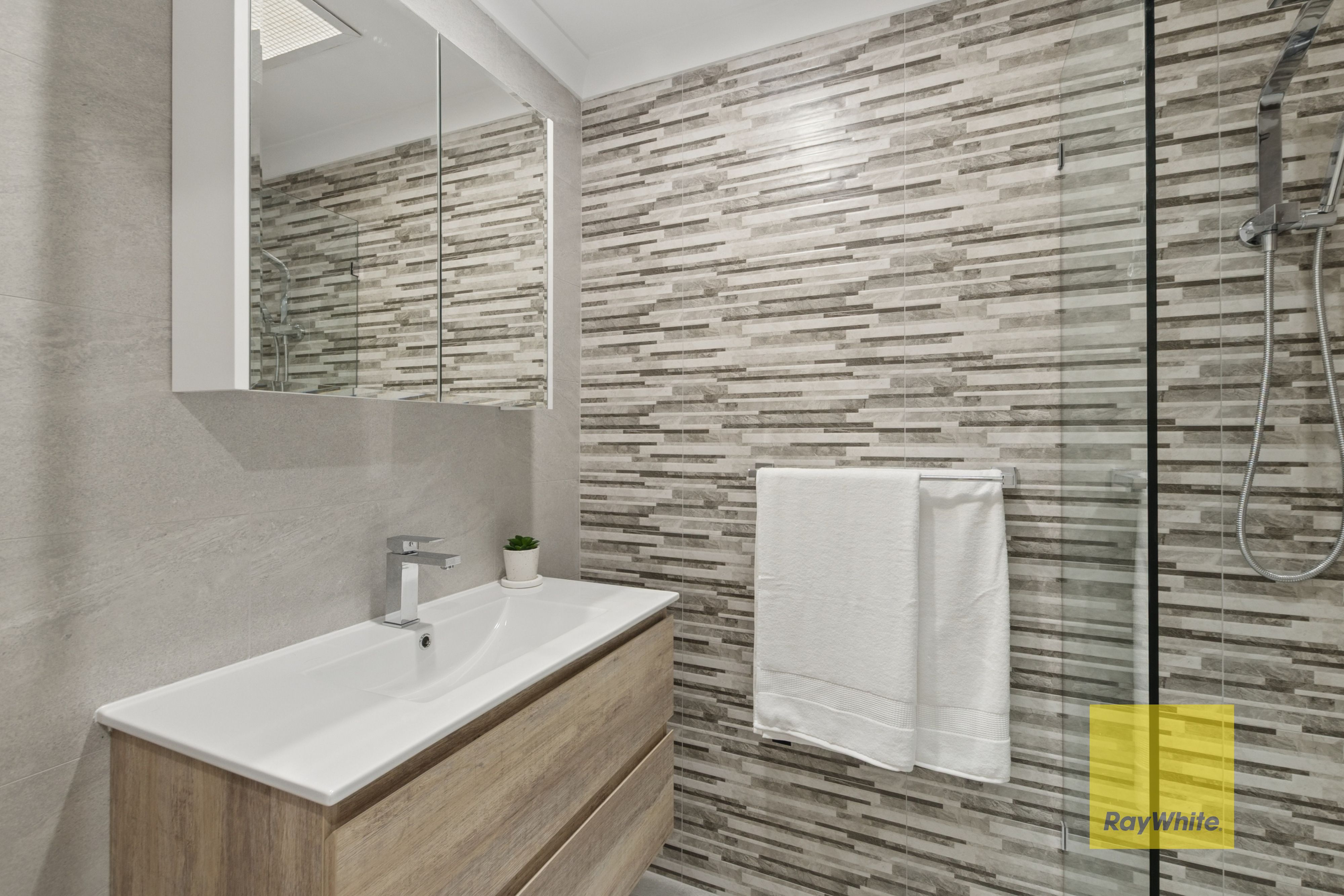 2/62 Smith Street — photo 17 of 24