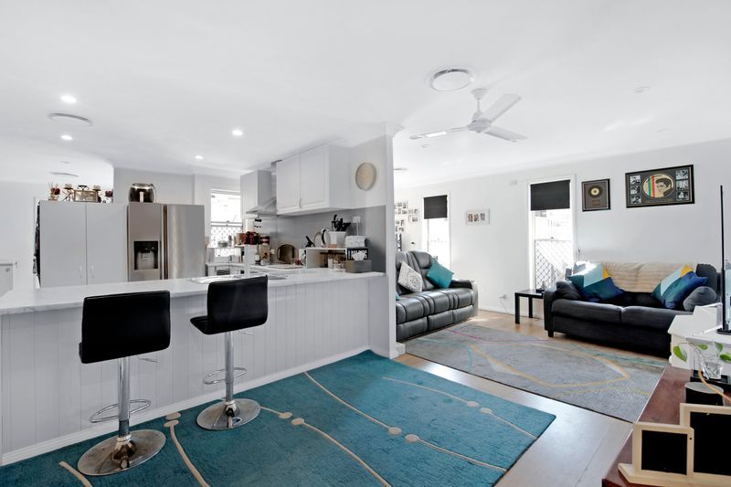 34 Montezuma Drive, Burleigh Waters, QLD 4220