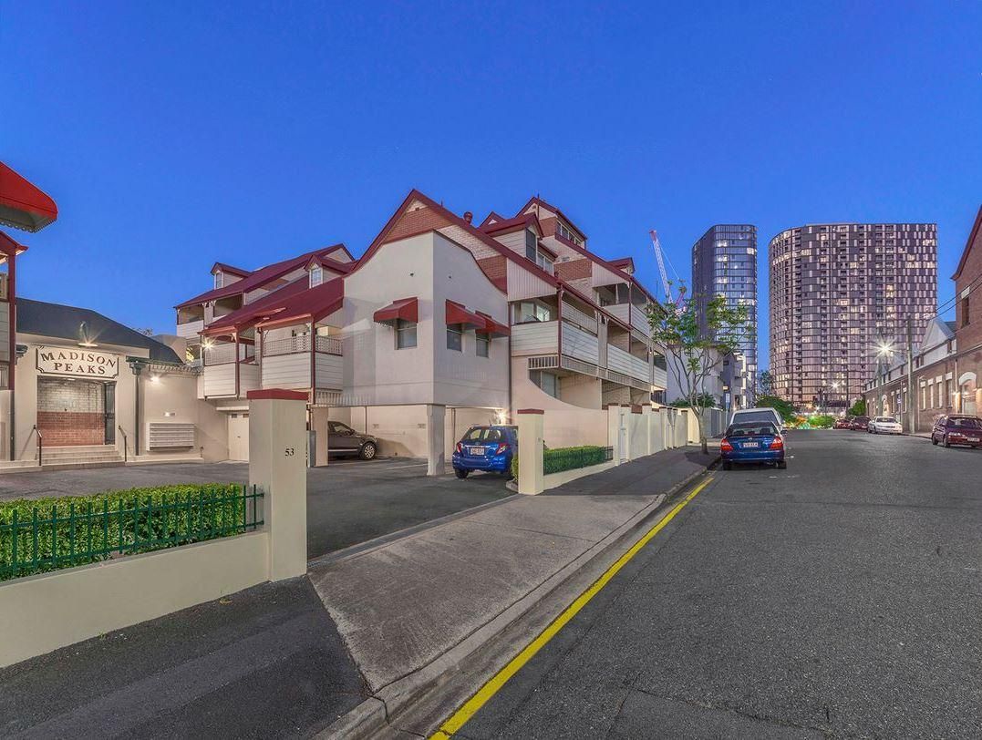 16/53 Warry Street — photo from Ray White Brisbane City