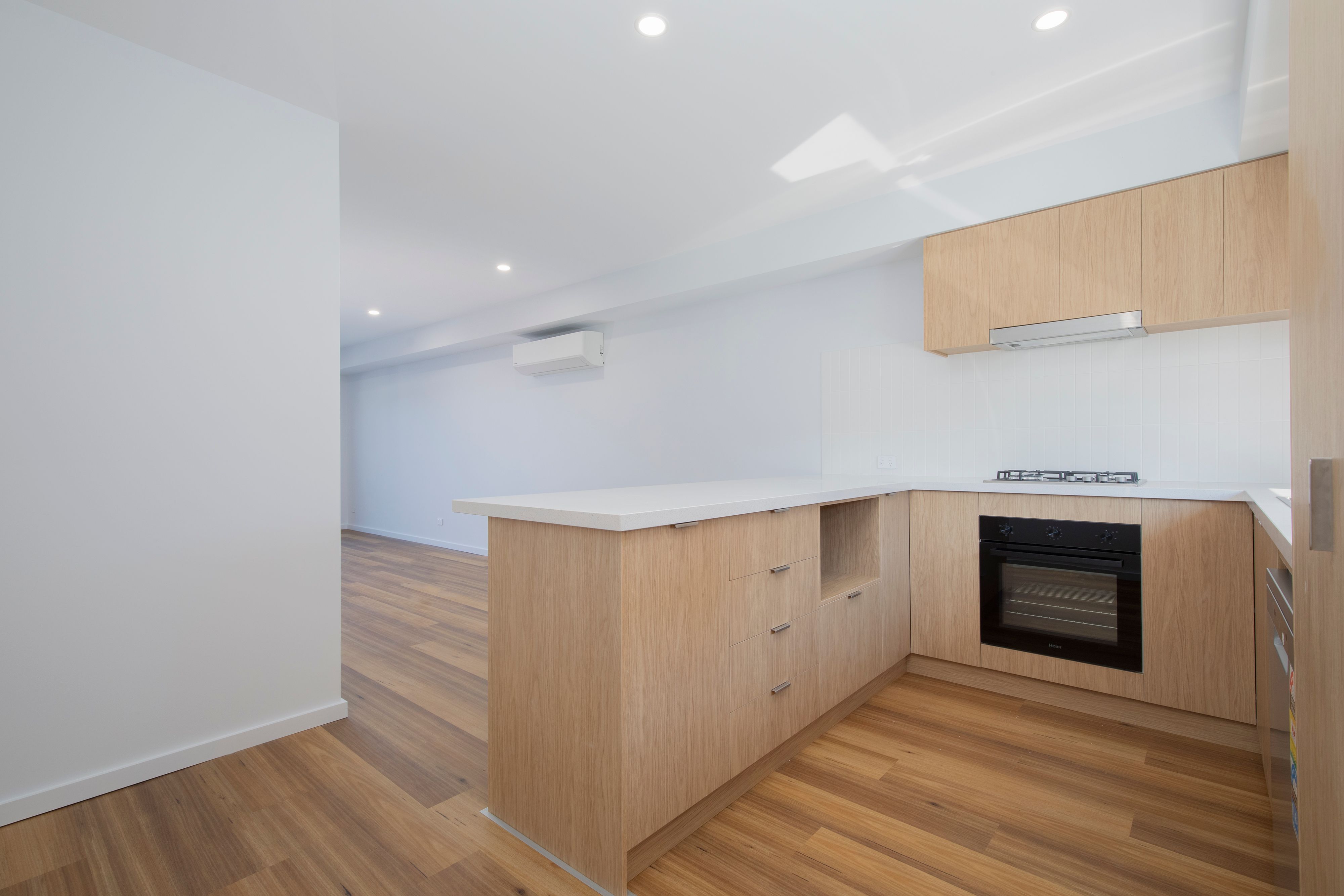 2/2 Corymbia Way — photo 2 of 15