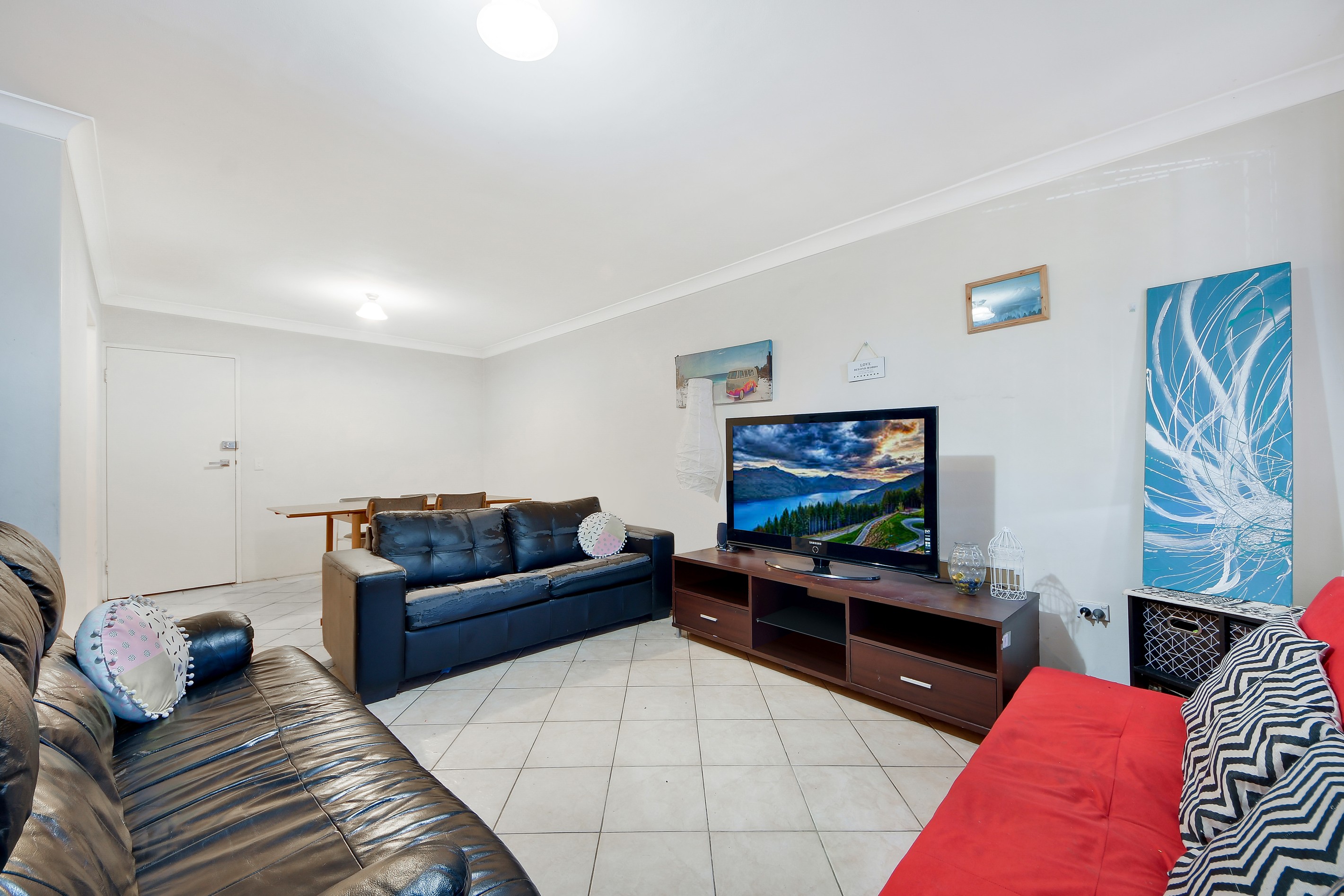 16/9-13 Surrey Street, Minto, NSW 2566