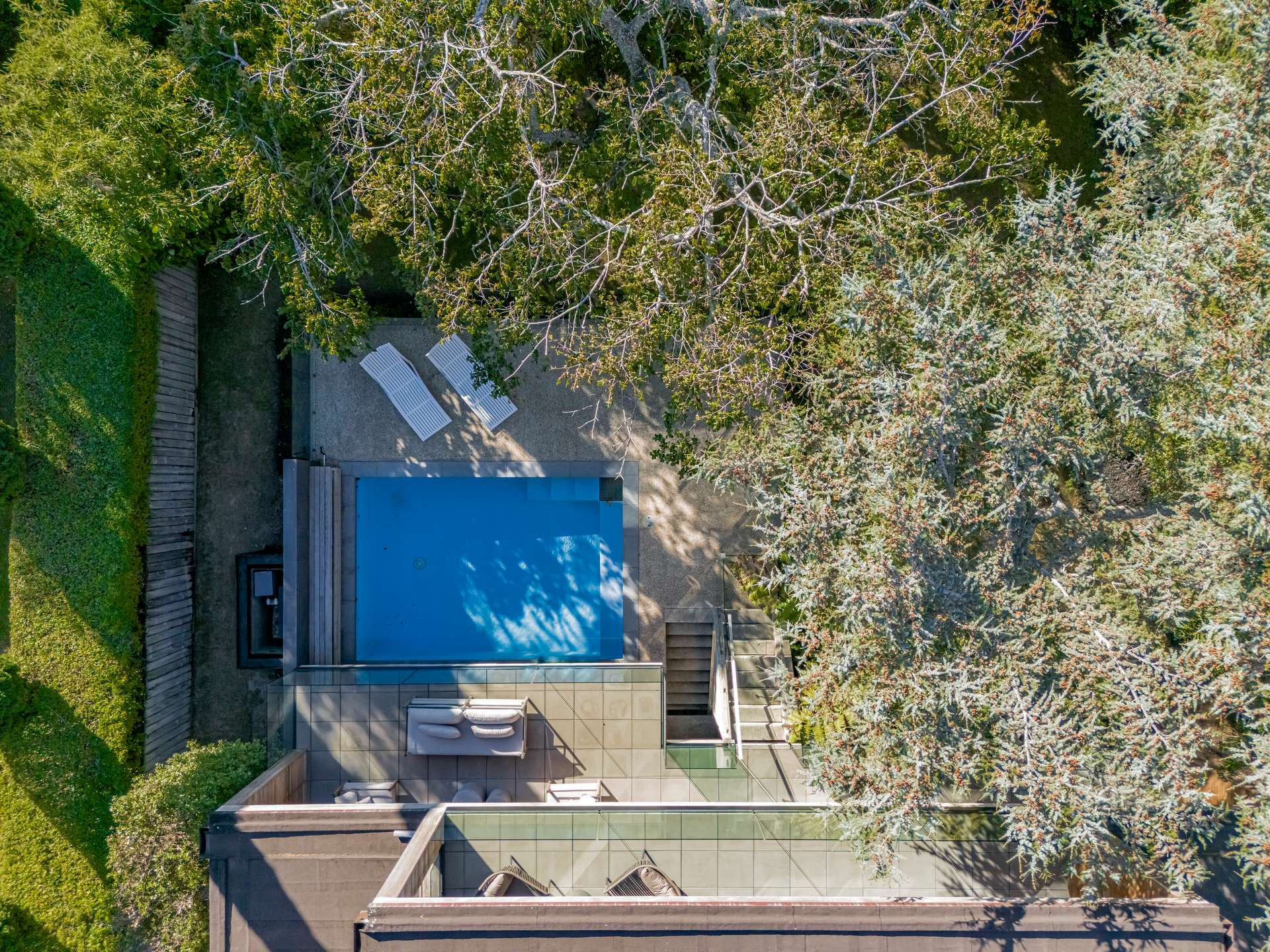 10 Springcombe Road photo 33