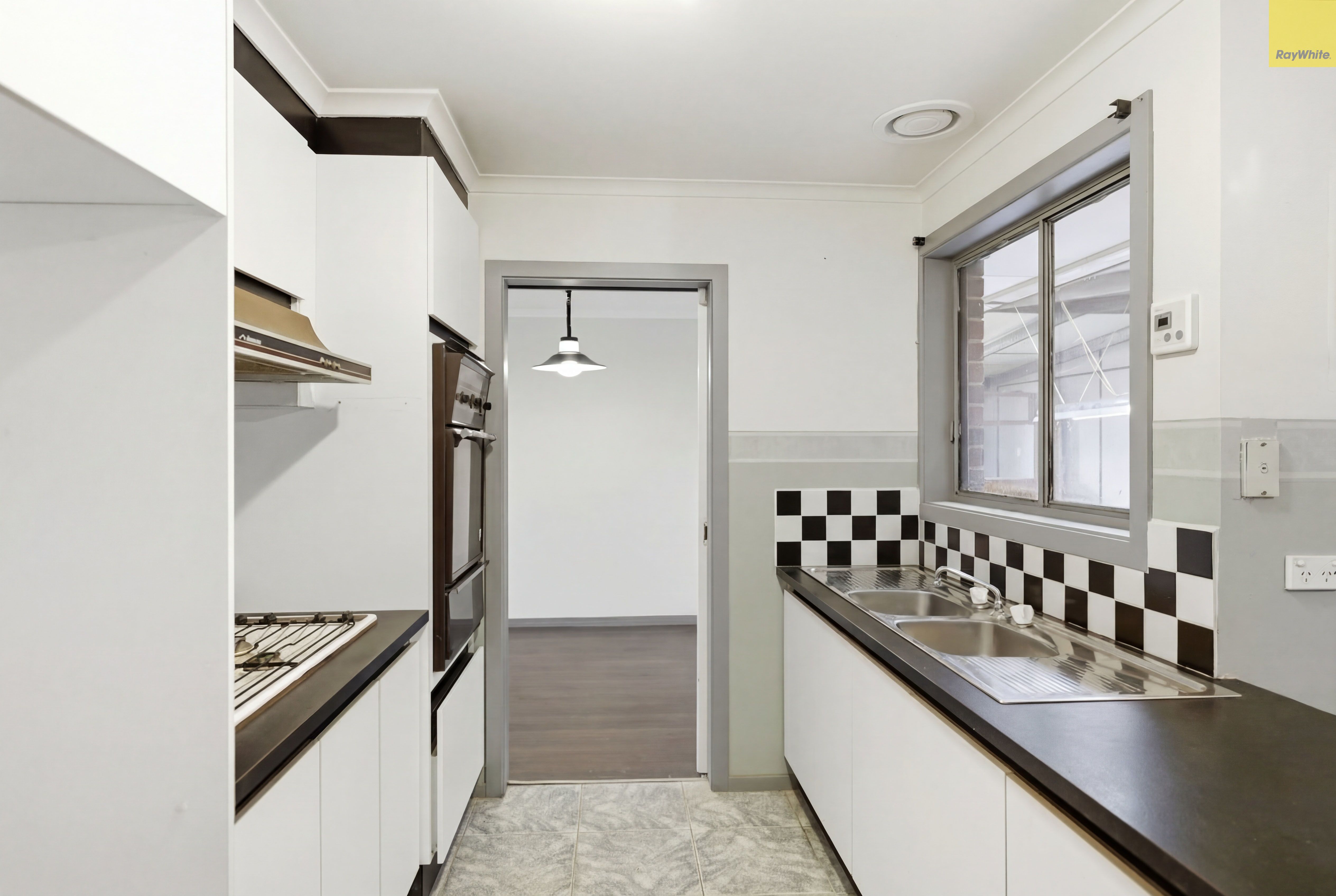 5 Teeda Court, Melton South, VIC 3338