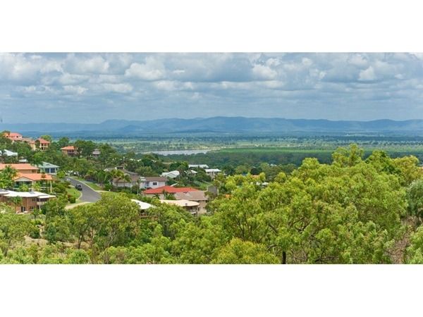 54 Forbes Avenue, Frenchville, QLD 4701