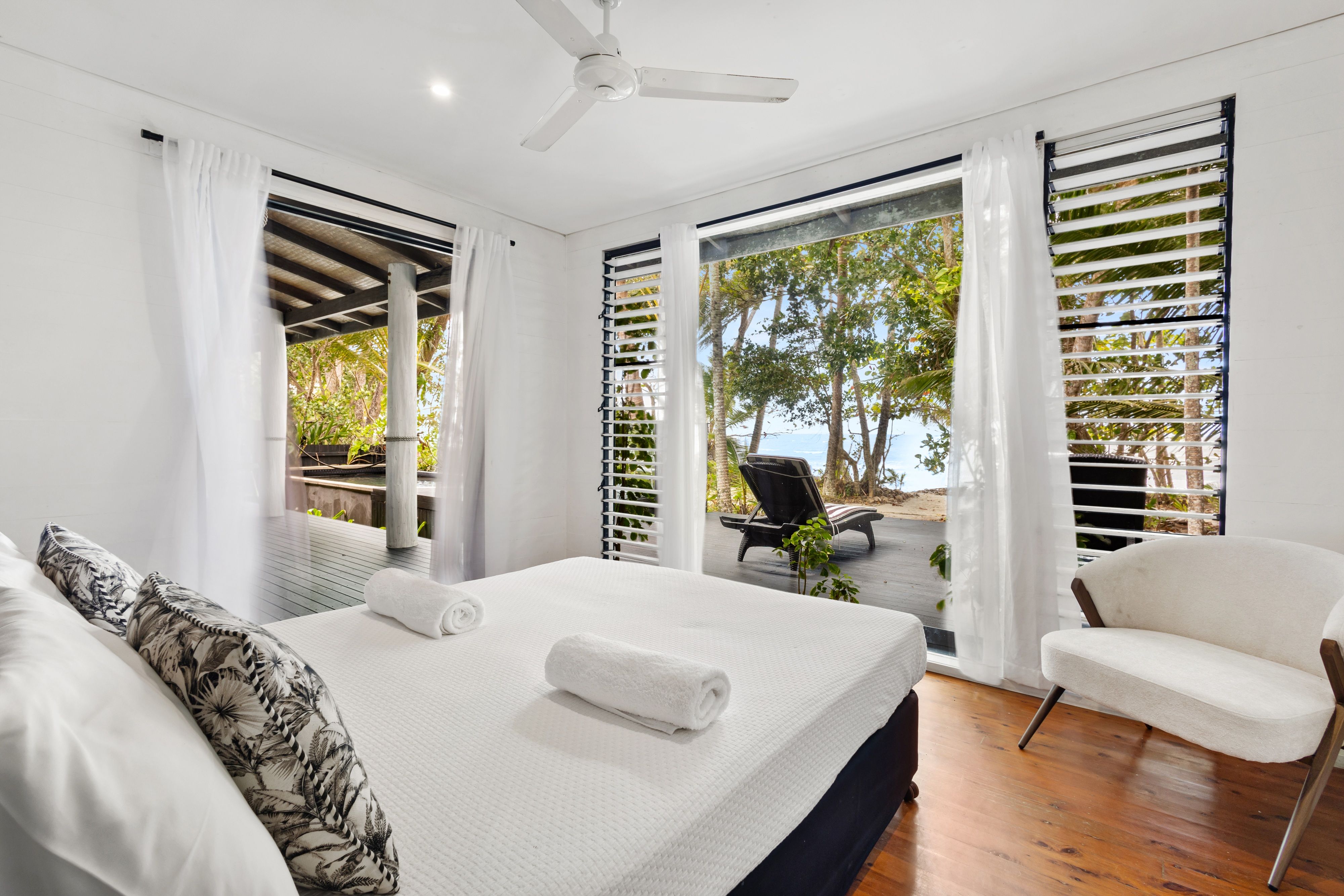 13 Marine Parade, Newell, QLD 4873