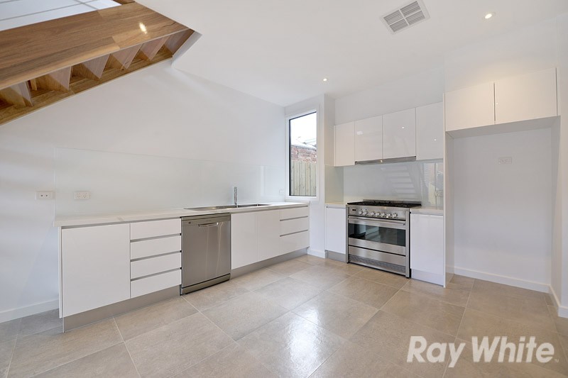 21 Hardiman Street, Kensington, VIC 3031