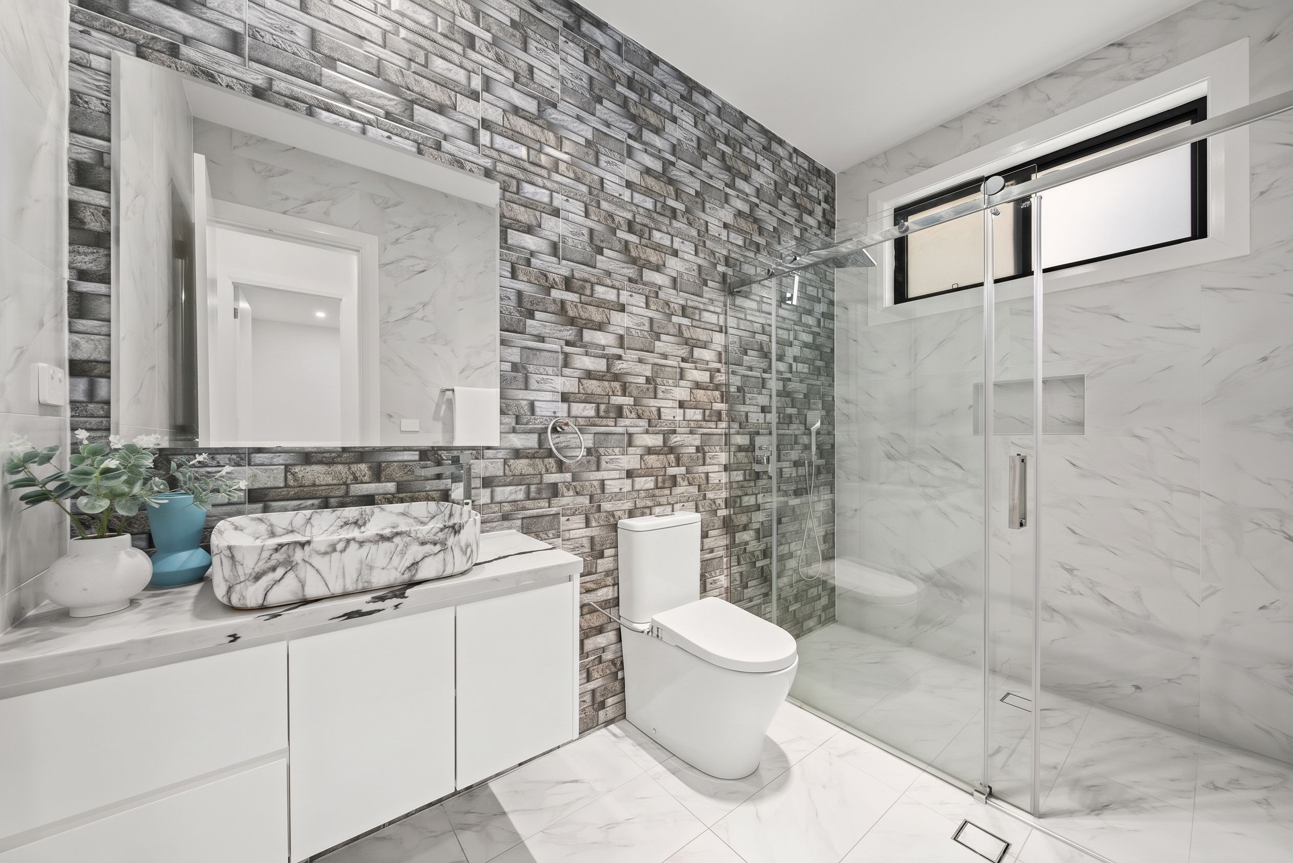 107 & 107A Mcculloch Street — photo 13 of 21