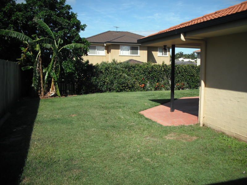 4 Gladebourne Crescent, Victoria Point, QLD 4165