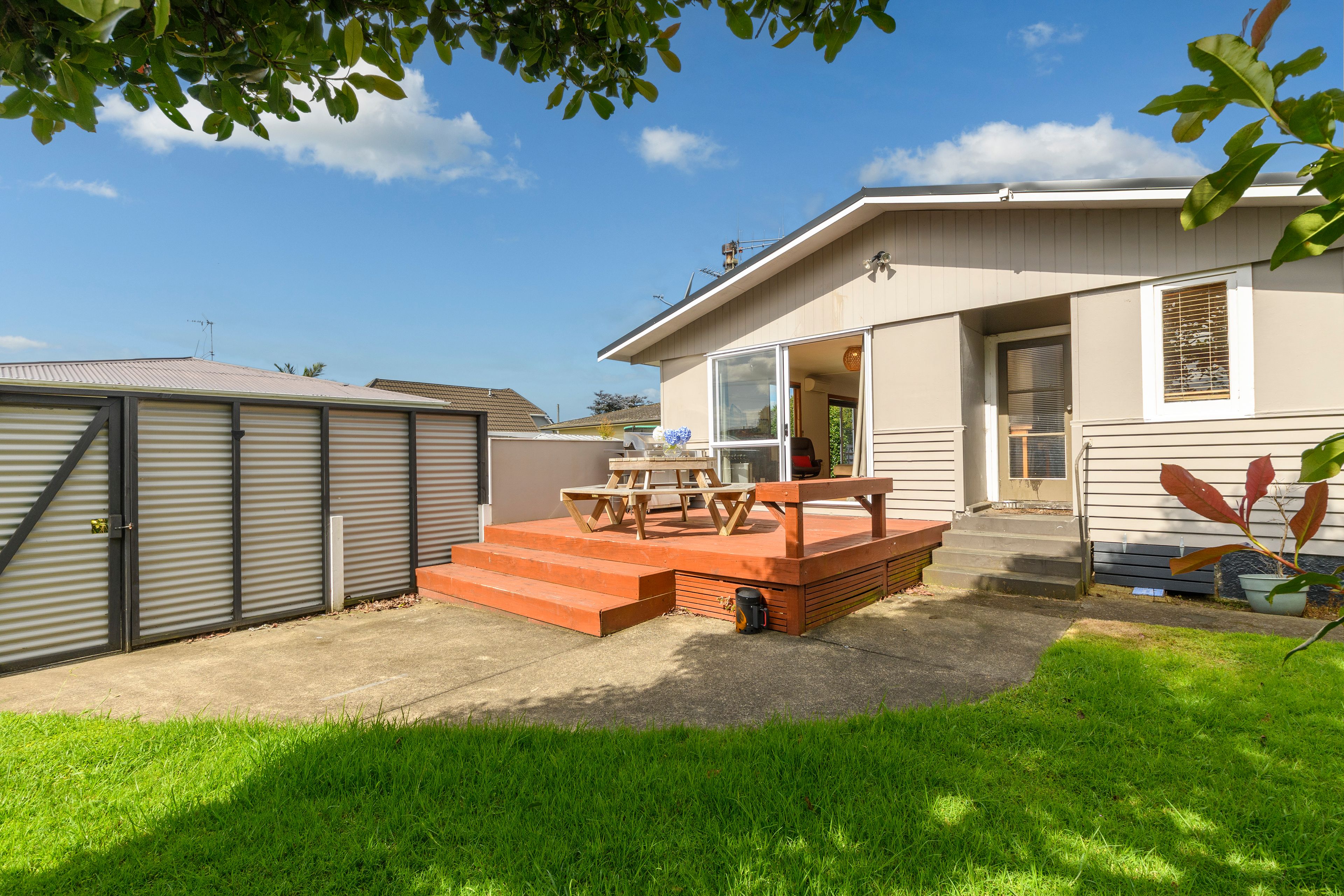 33 Queen Road, Bellevue, Tauranga City 3110 Sold House Ray White