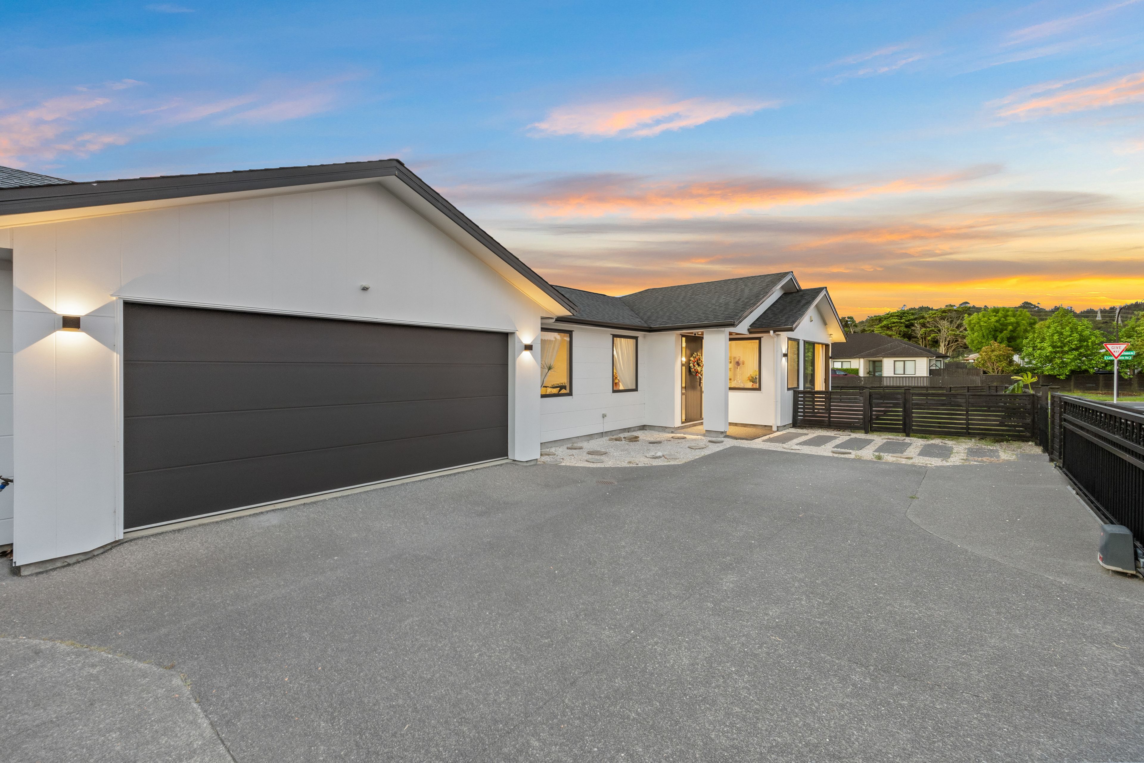 2 Walter Ruddock Avenue, Huapai, Rodney