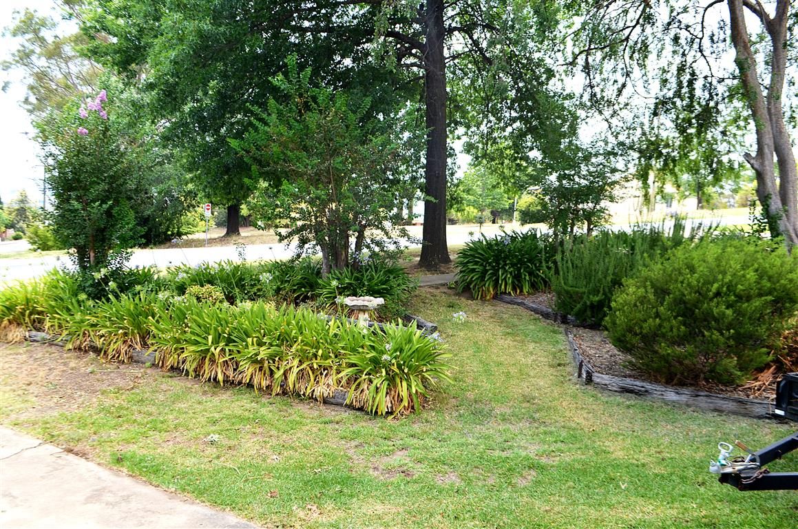 95 Simpson Street, Tumut, NSW 2720