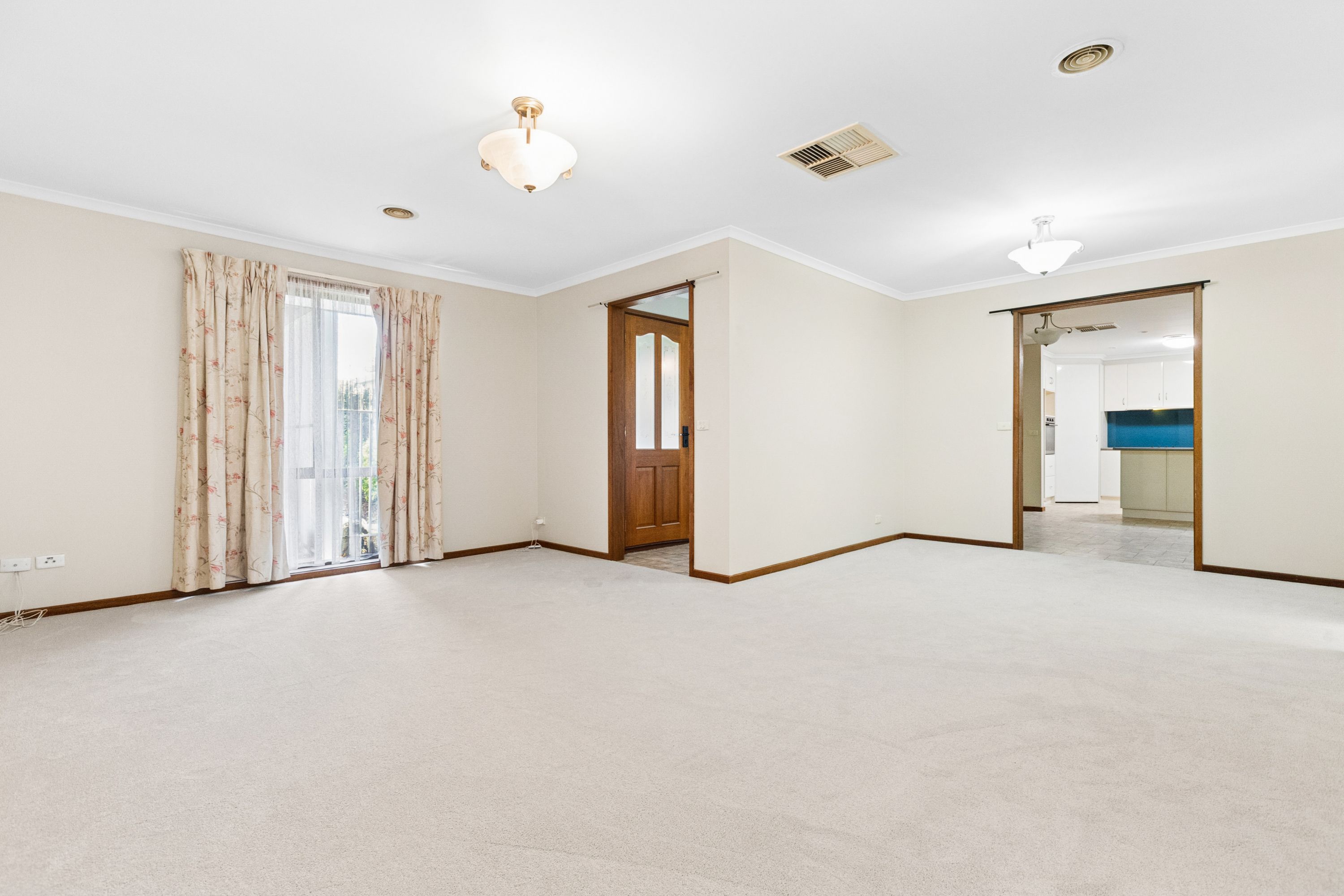 21 Homestead Court — photo 4 of 30