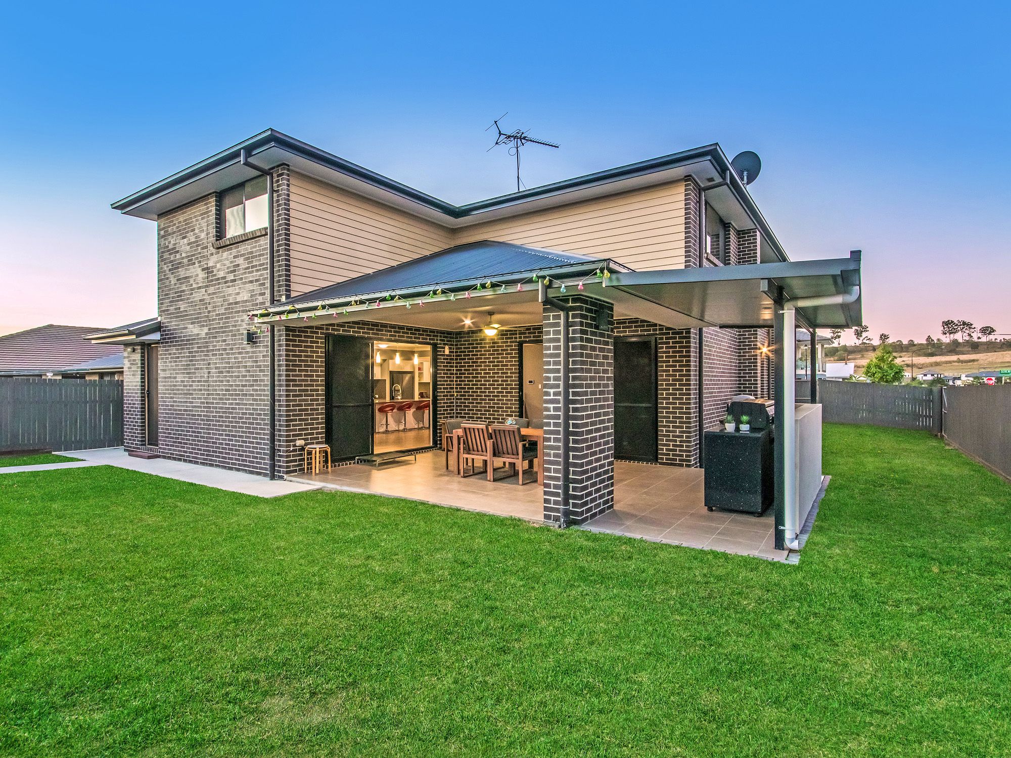 33 Serenity Street, South Ripley, QLD 4306