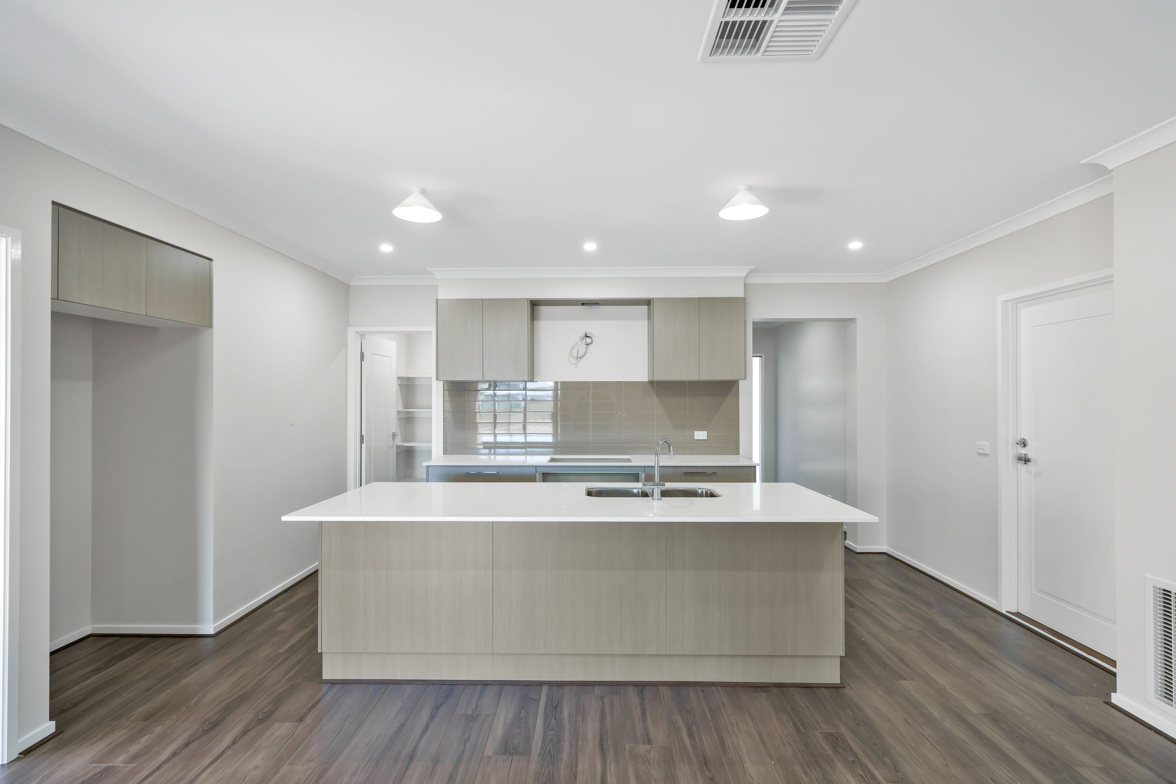 14 Aravalli Crescent, Clyde North, VIC 3978