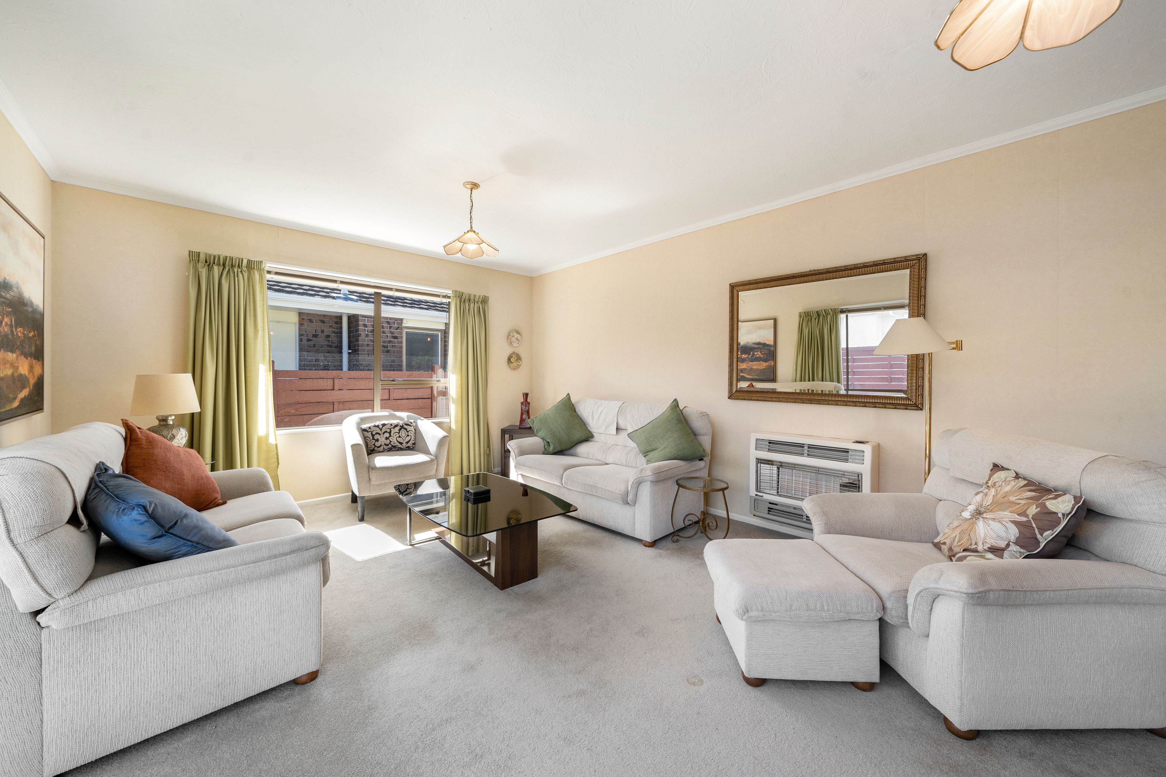 25 Whites Line West, Woburn, Lower Hutt City