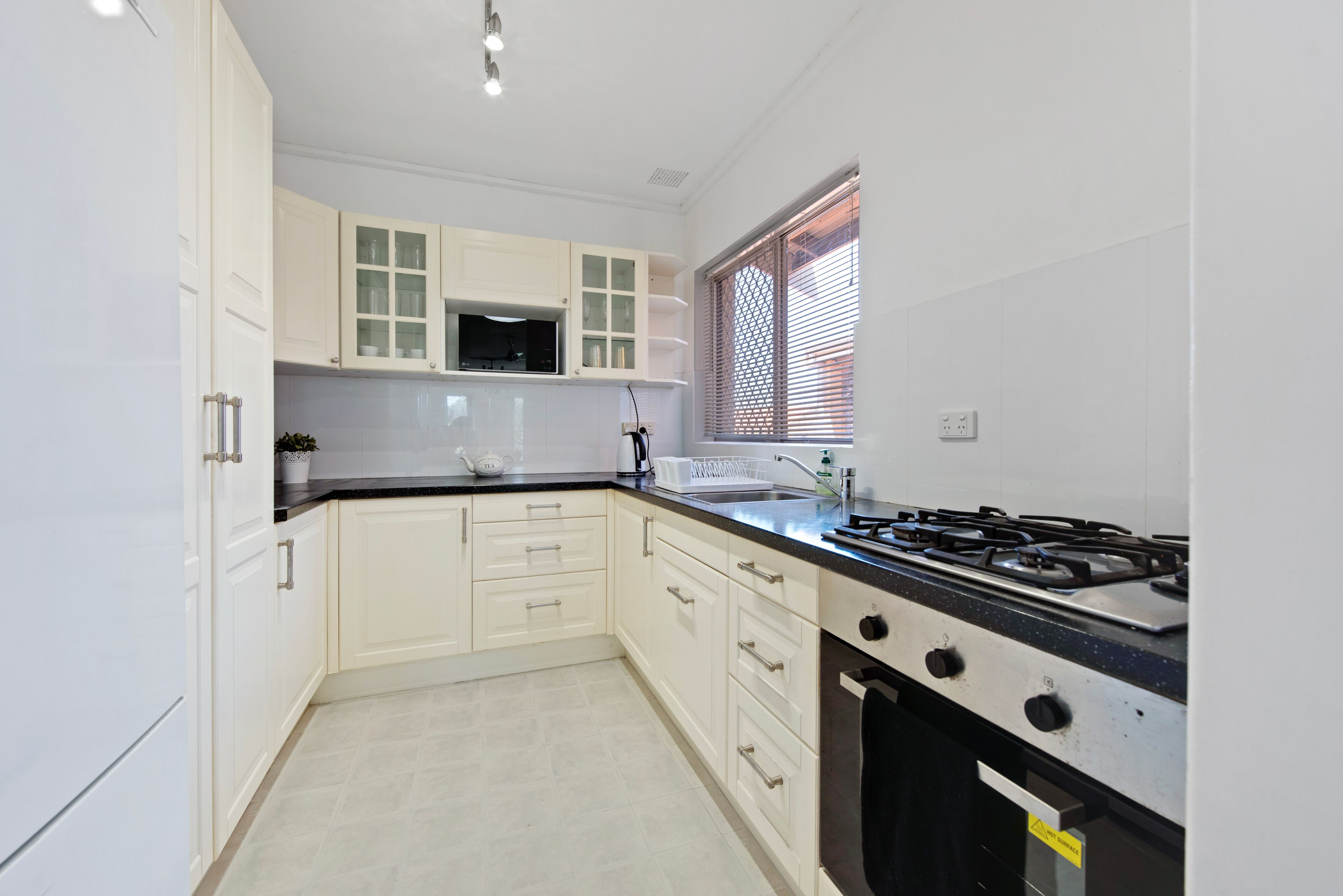 2/40 SYDNEY Street, Mount Tarcoola, WA 6530