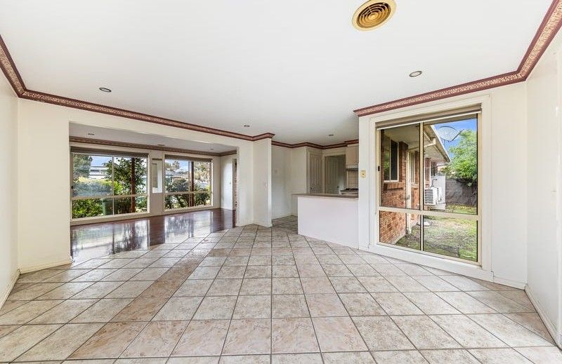 62 Raisell Road — photo 3 of 17
