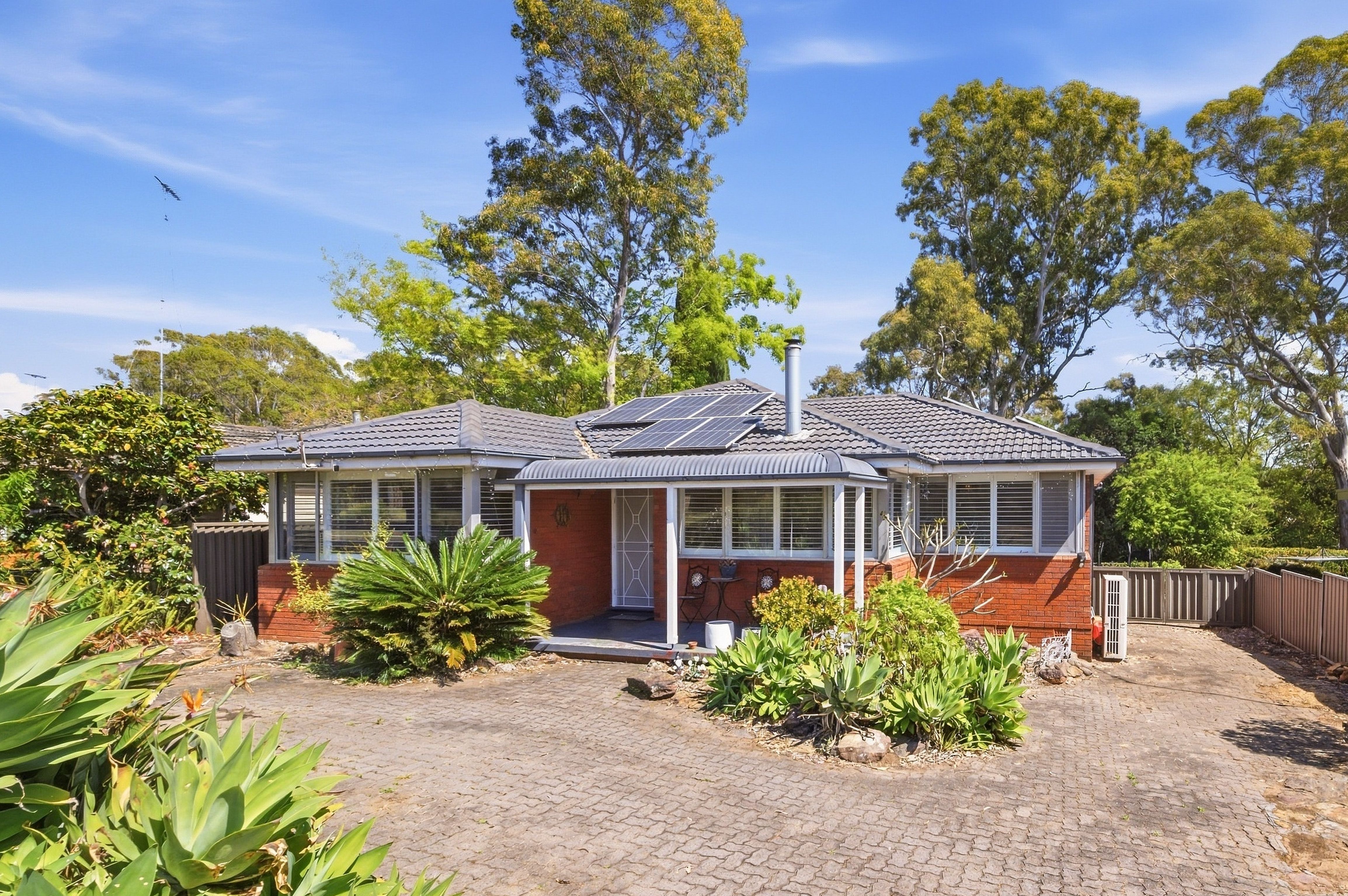 43 Kendall Street — photo from Ray White Macarthur Group