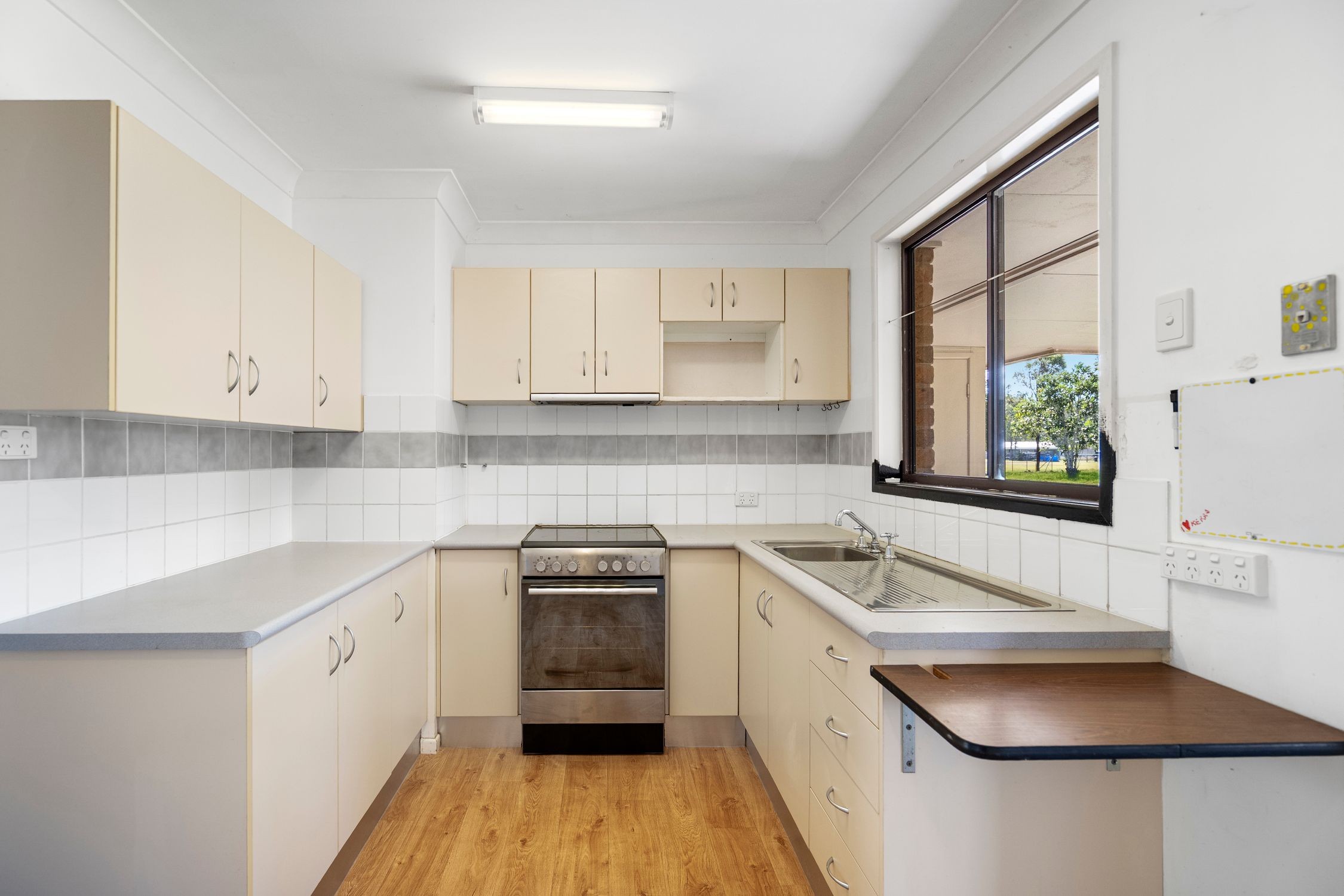 28 Eileen Court, Kensington Grove, QLD 4341