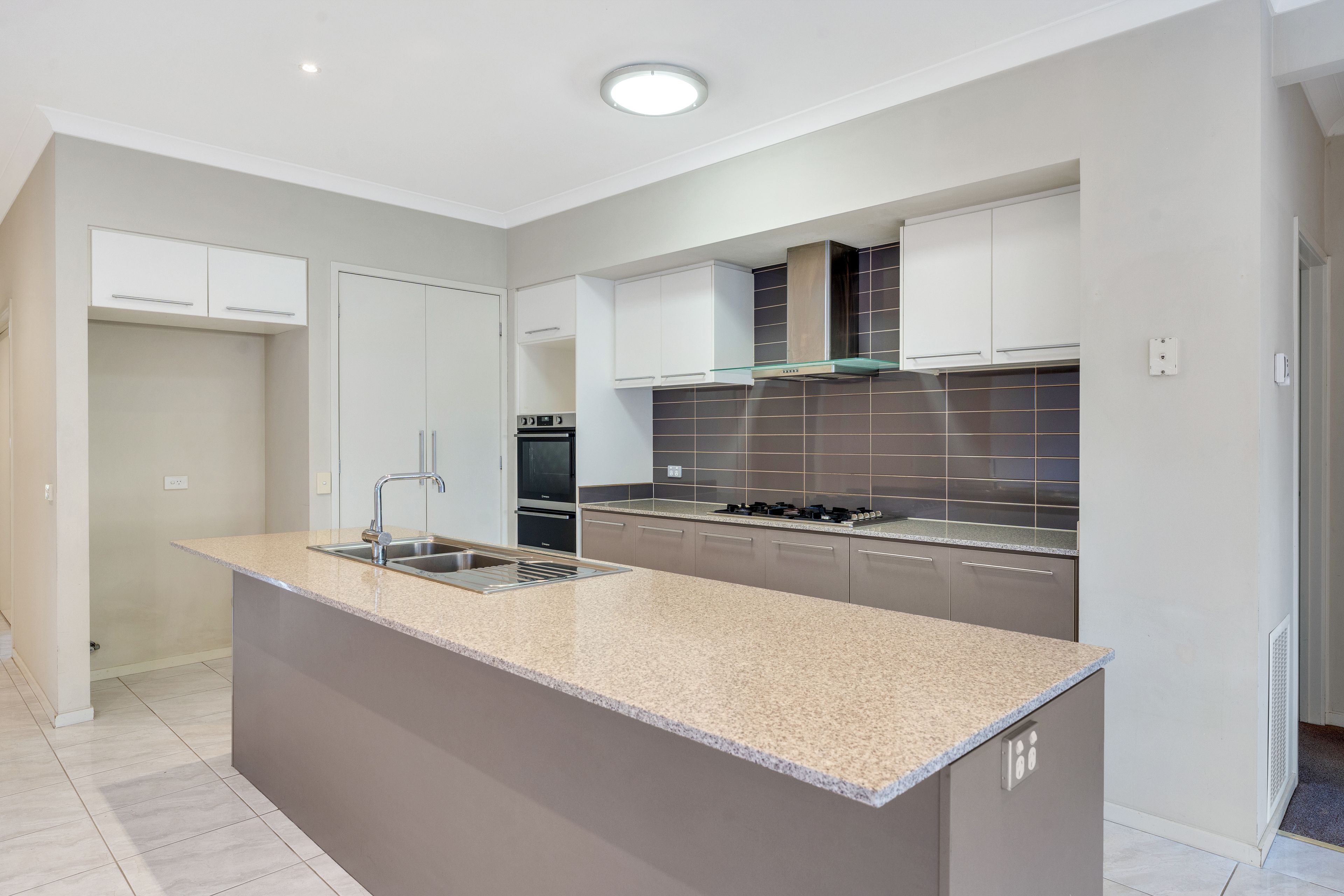 3 Basingstoke Retreat, Craigieburn, VIC 3064