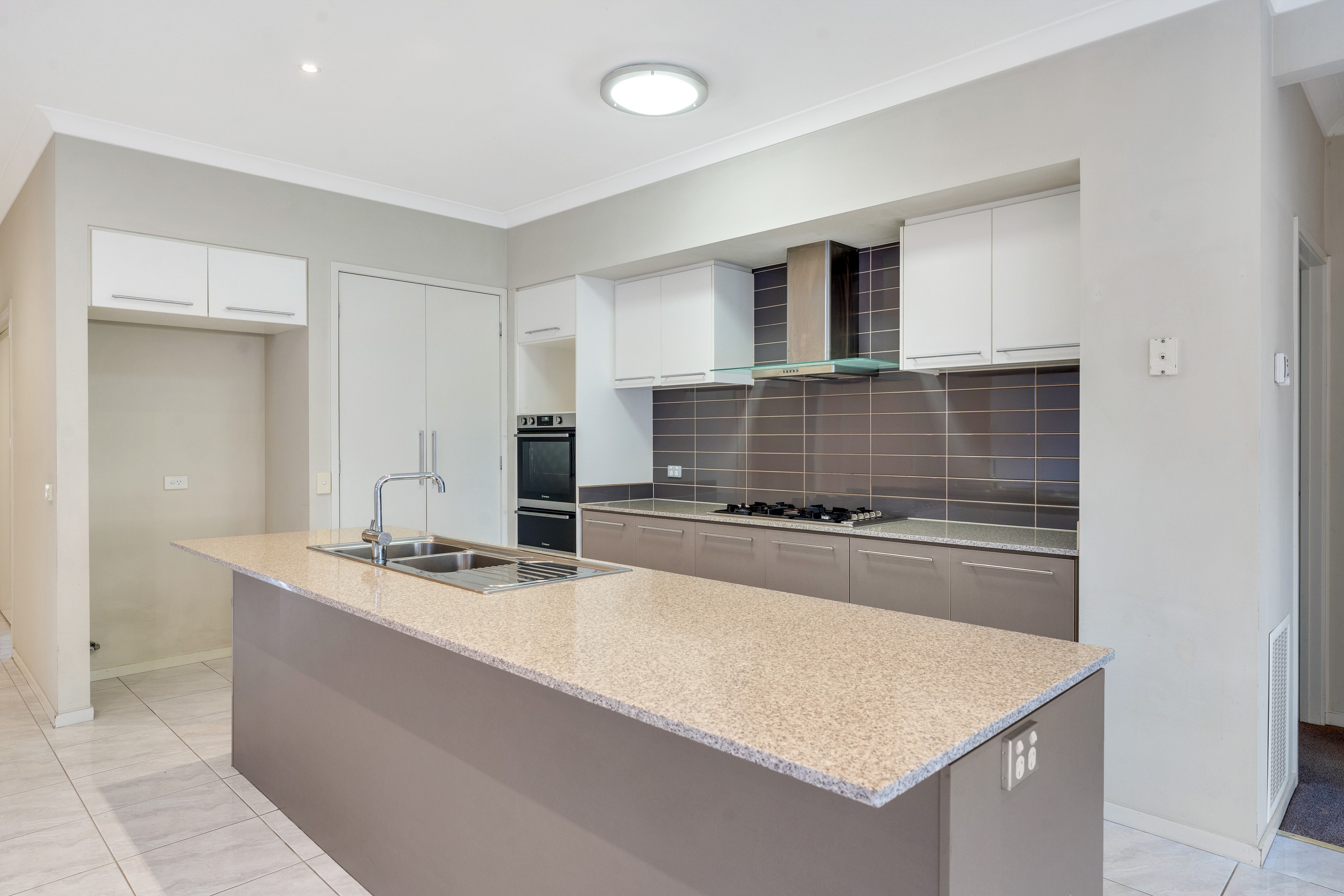 3 Basingstoke Retreat, Craigieburn, VIC 3064