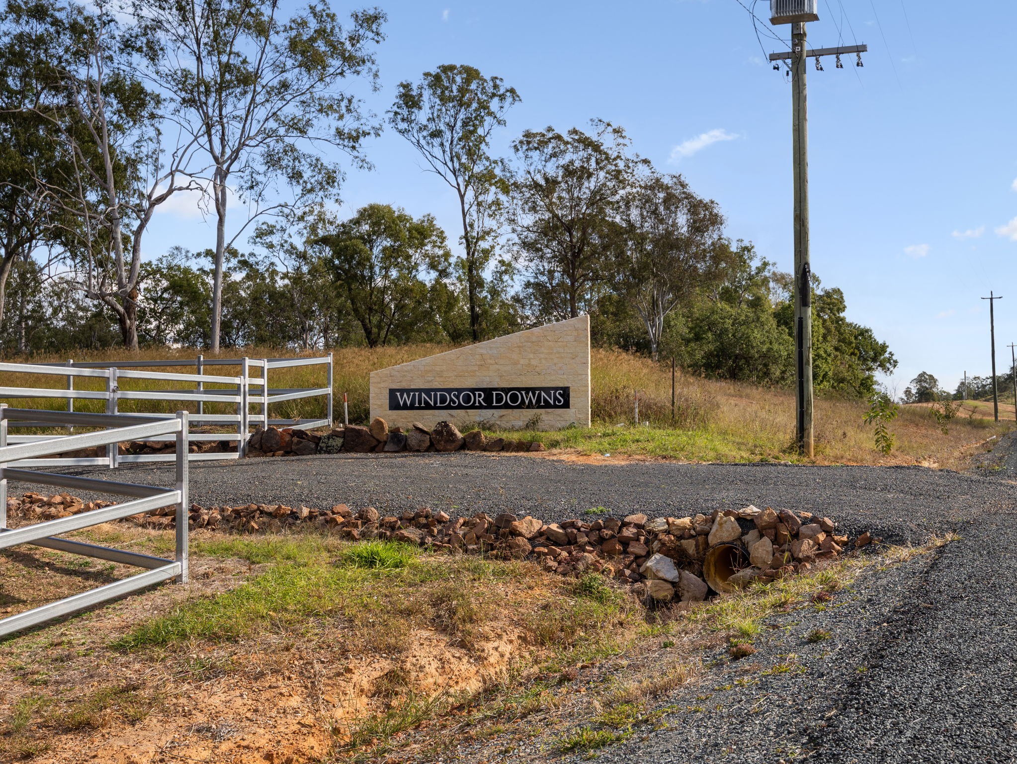 156 Cambridge Drive, Mount Hallen, QLD 4312