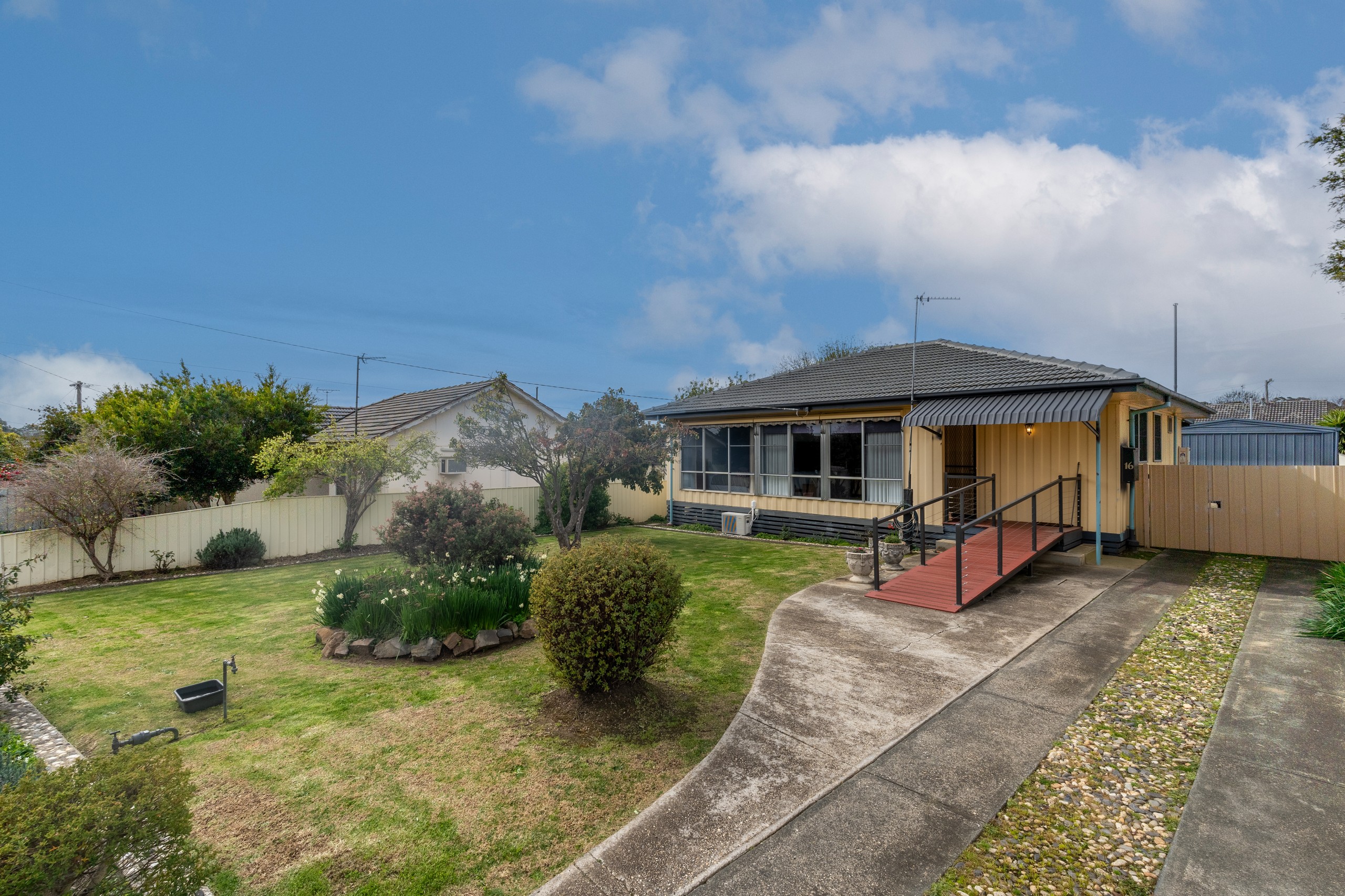 16 Howe Street, Seymour, VIC 3660