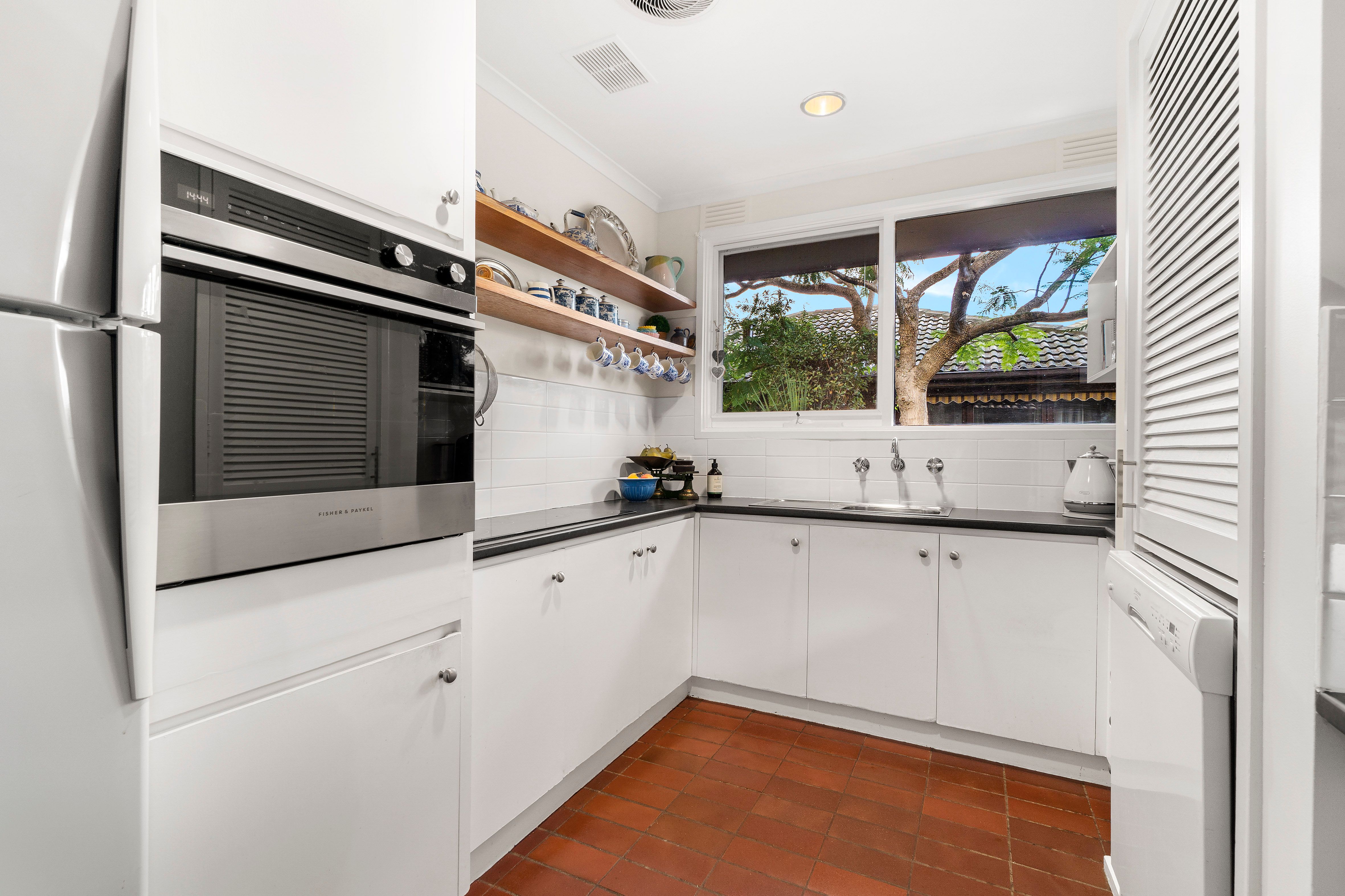 30 The Deviation, Wheelers Hill, VIC 3150