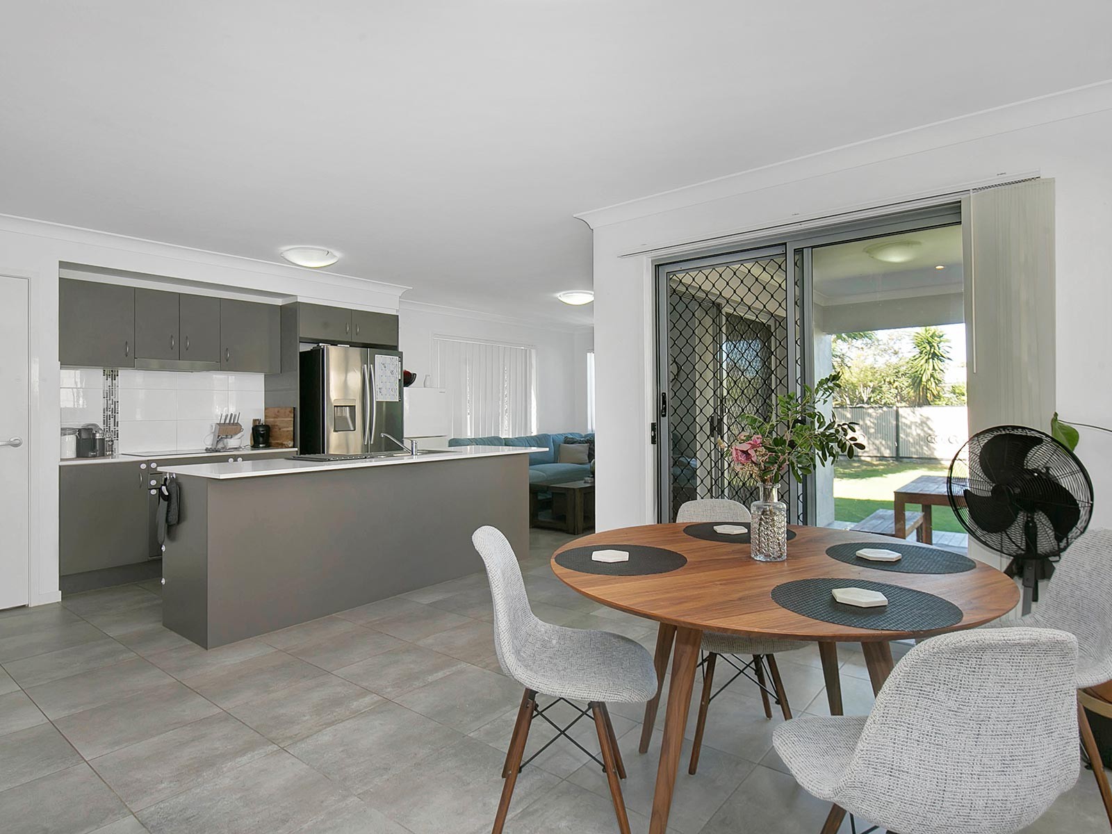 8 St Clements Road, Oxley, QLD 4075