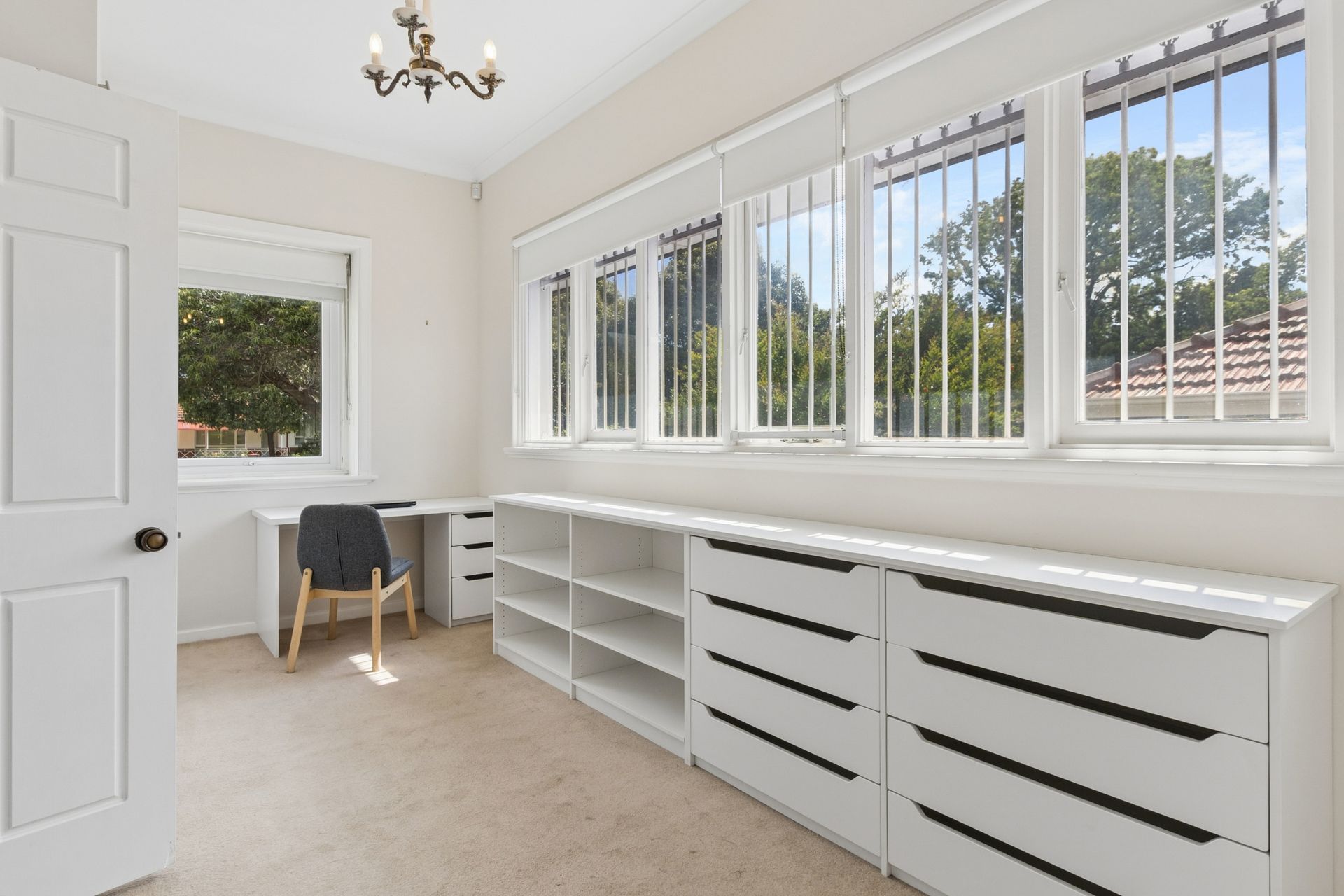 8 Woodlands Street — photo 17 of 30