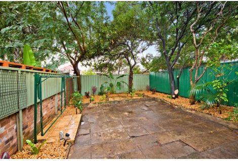 17 Sutherland Street, St Peters, NSW 2044