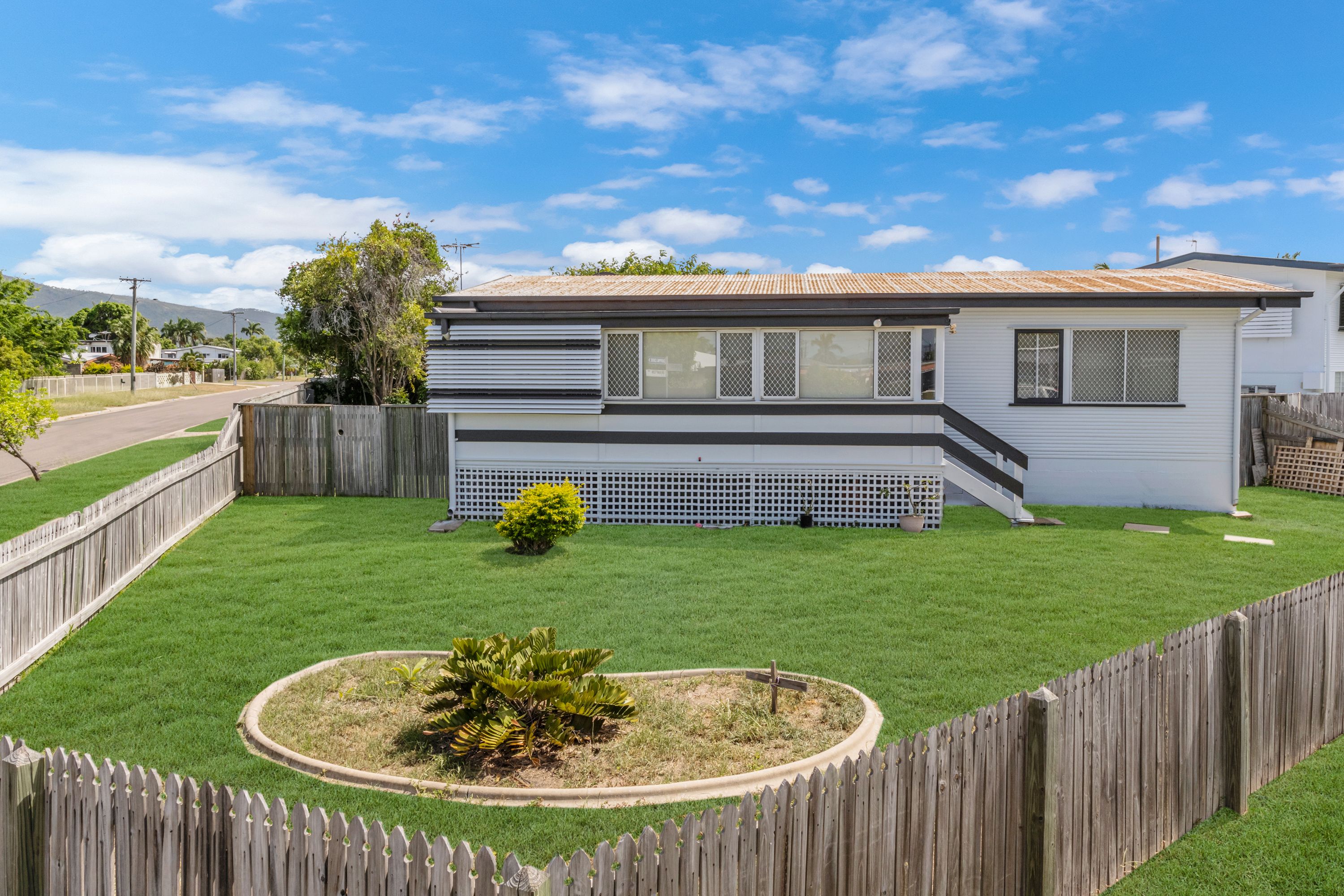 28 Brampton Avenue, Cranbrook QLD 4814