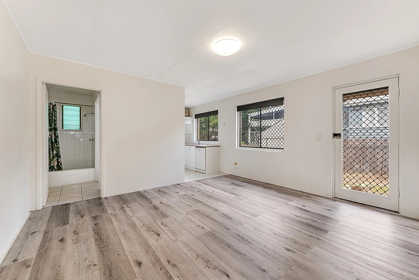2/63 Victor Street, Holland Park, QLD 4121