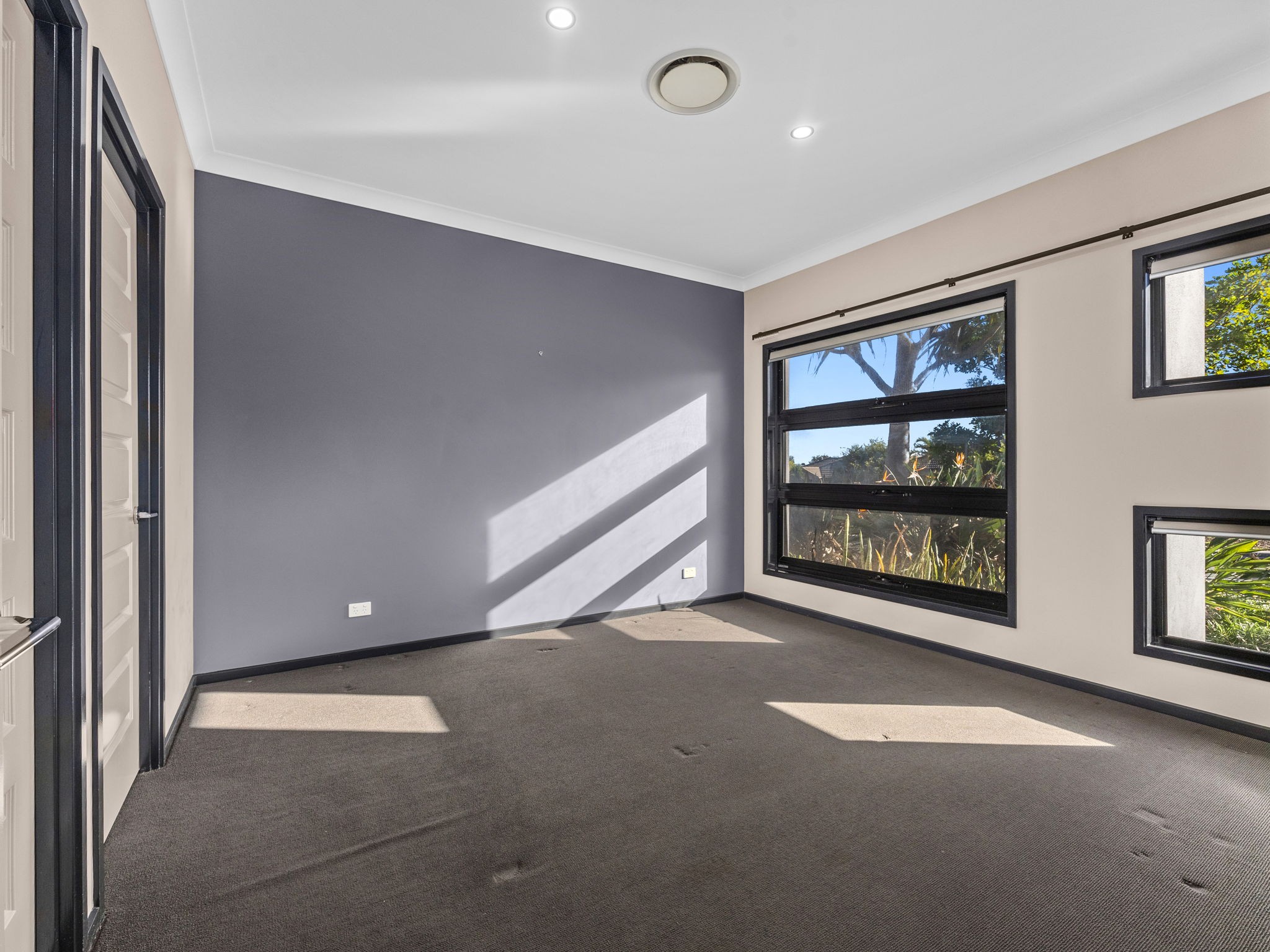 8 Dandenong Avenue, Redbank Plains, QLD 4301