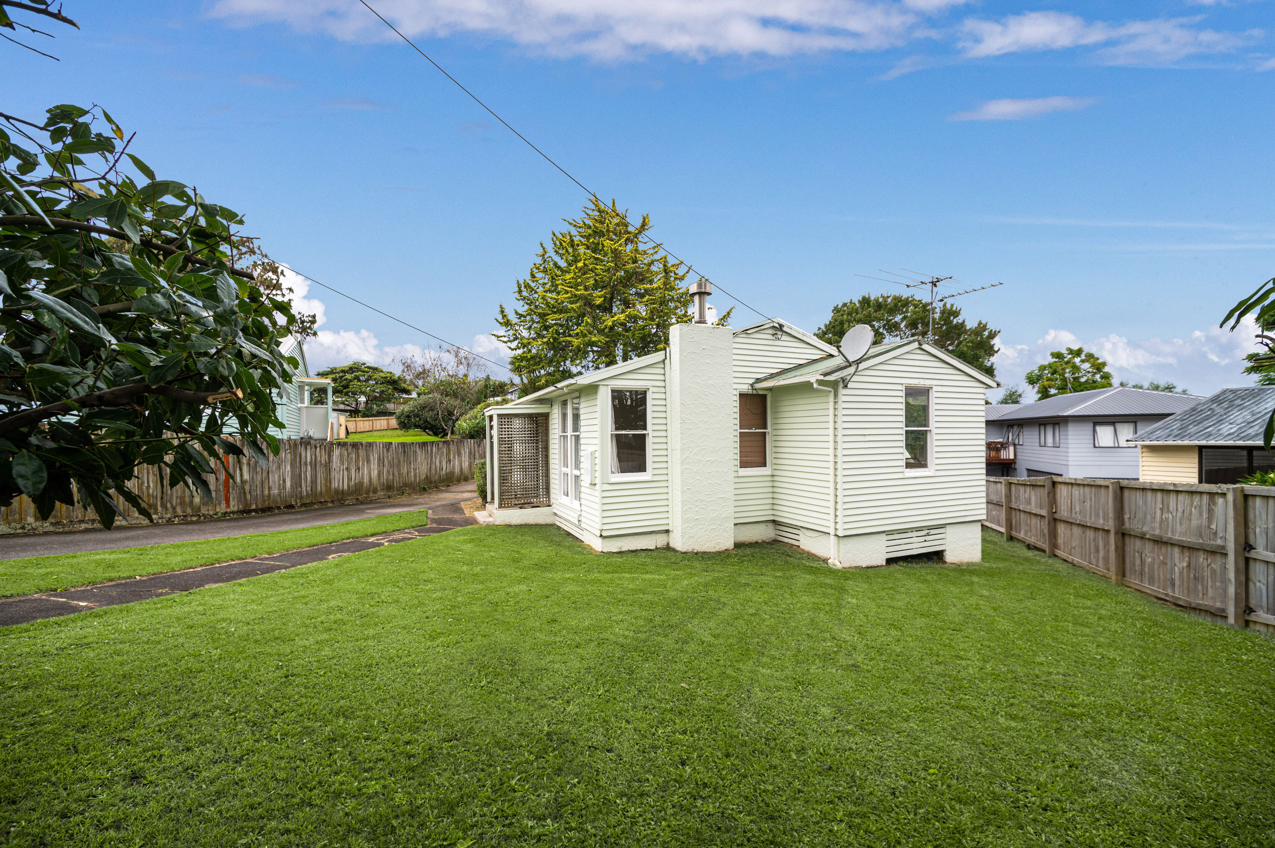 6 Courtland Avenue, Glen Innes, Auckland City