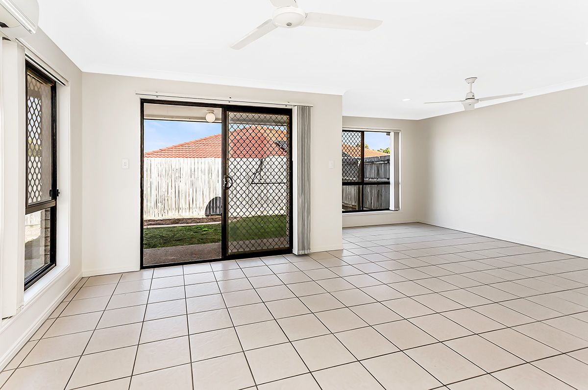 2/59 Higgs Street, Rothwell, QLD 4022