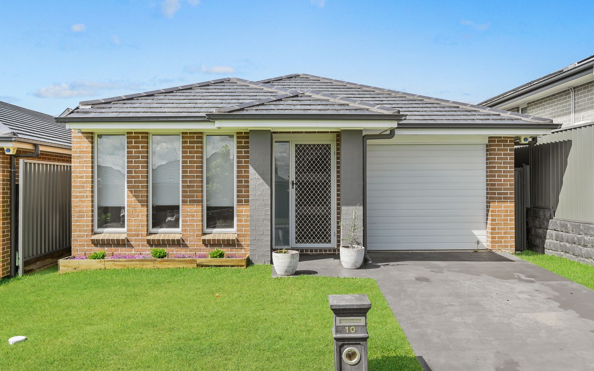 10 Rochester Street, Gregory Hills NSW 2557