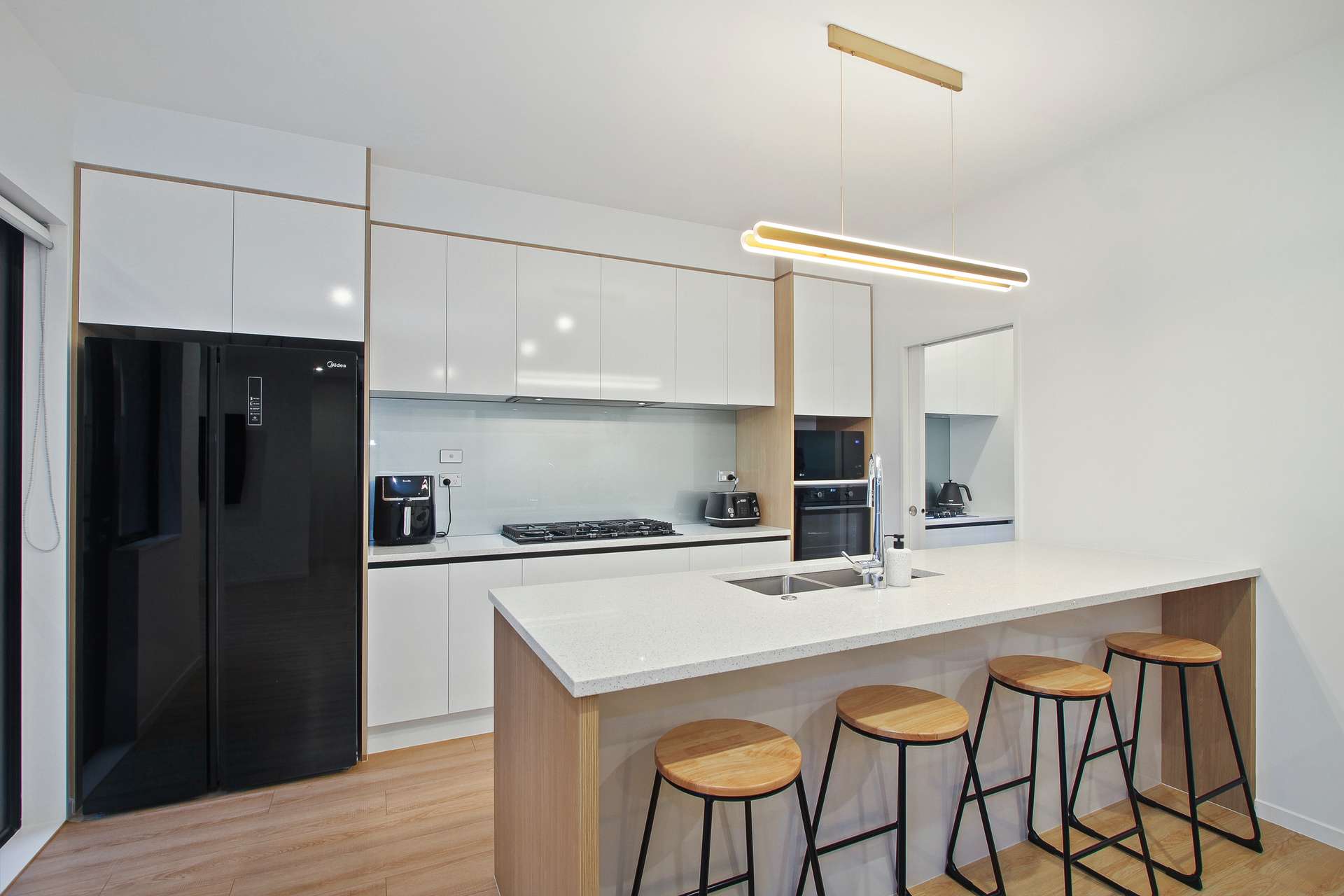 118D Mount Smart Road photo 8