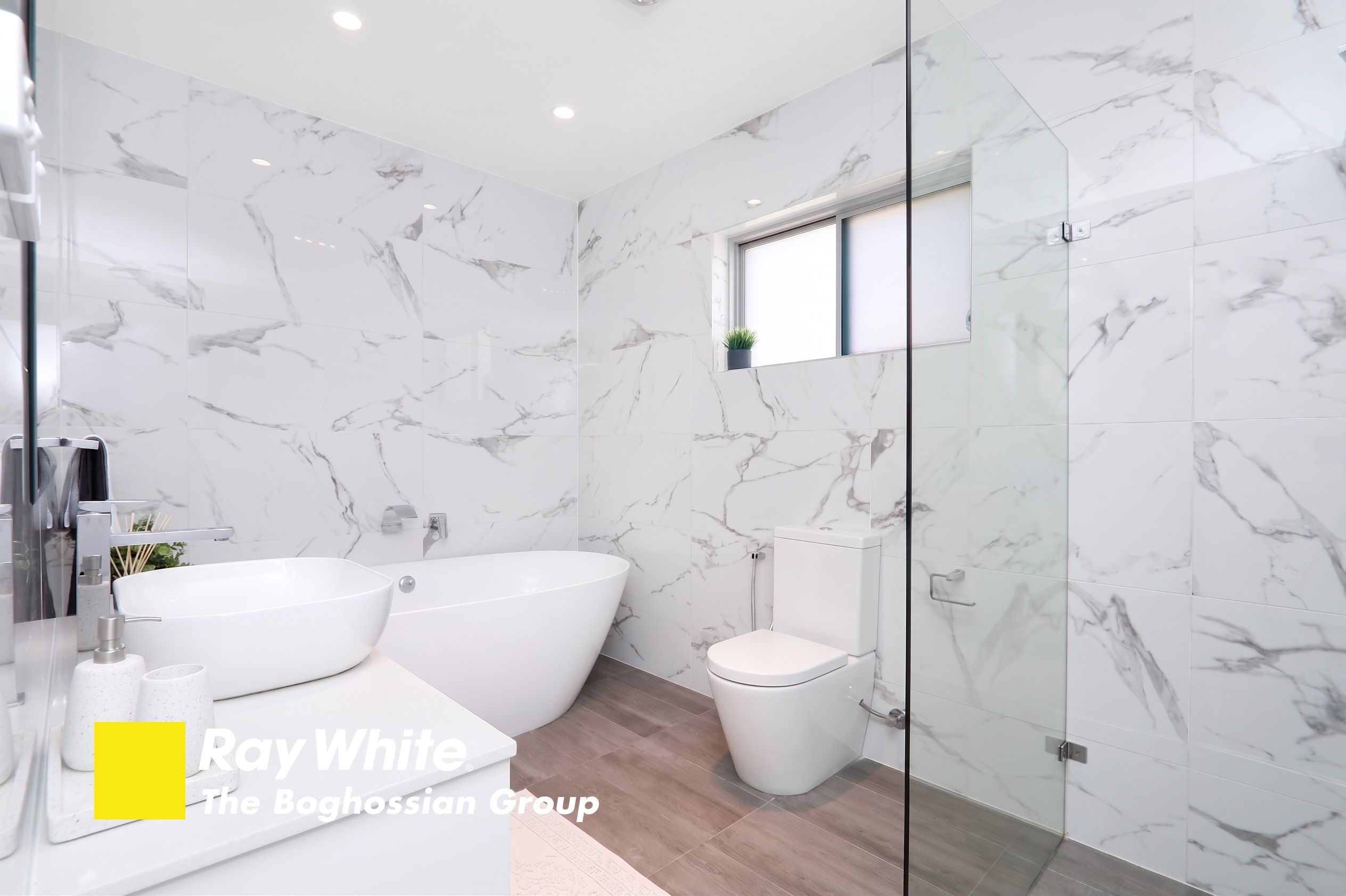 11 Waratah Street — photo 8 of 11