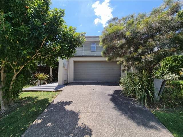 10 Tall Woods Court, Brookwater, QLD 4300