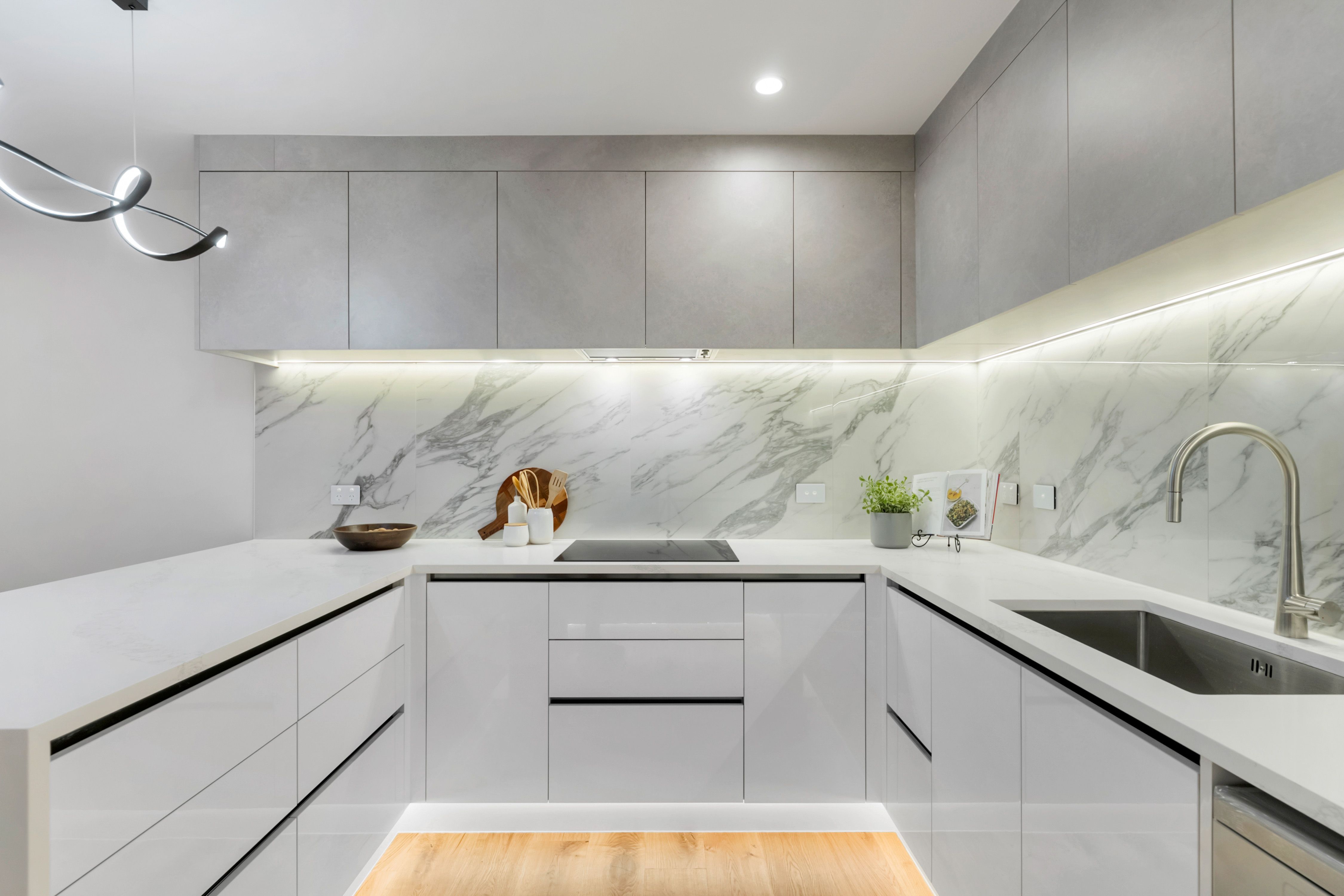 5E Glendhu Road, Glenfield, North Shore City